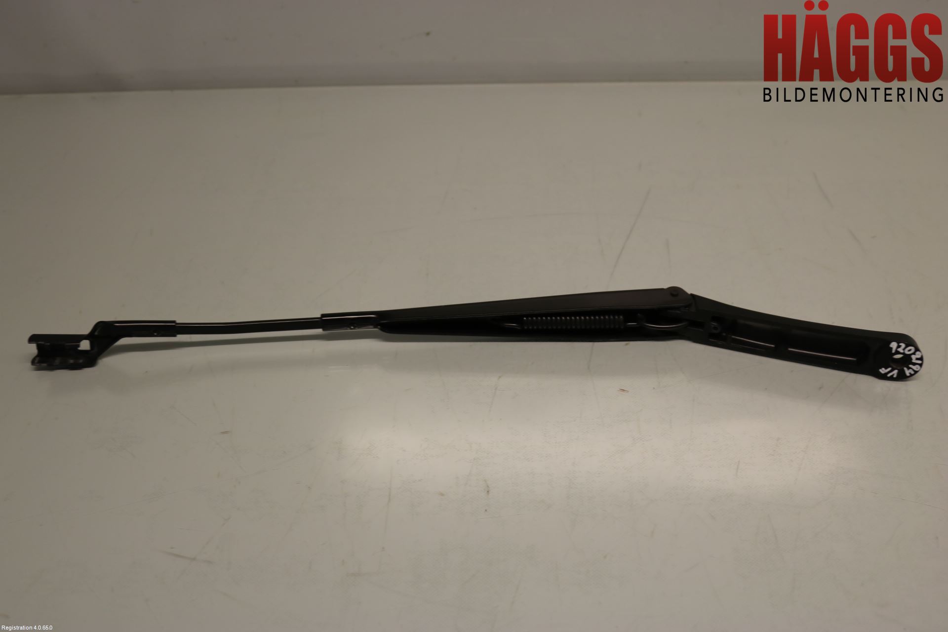 Volkswagen VW TIGUAN 16-24 Torkararm Armar Vindruta