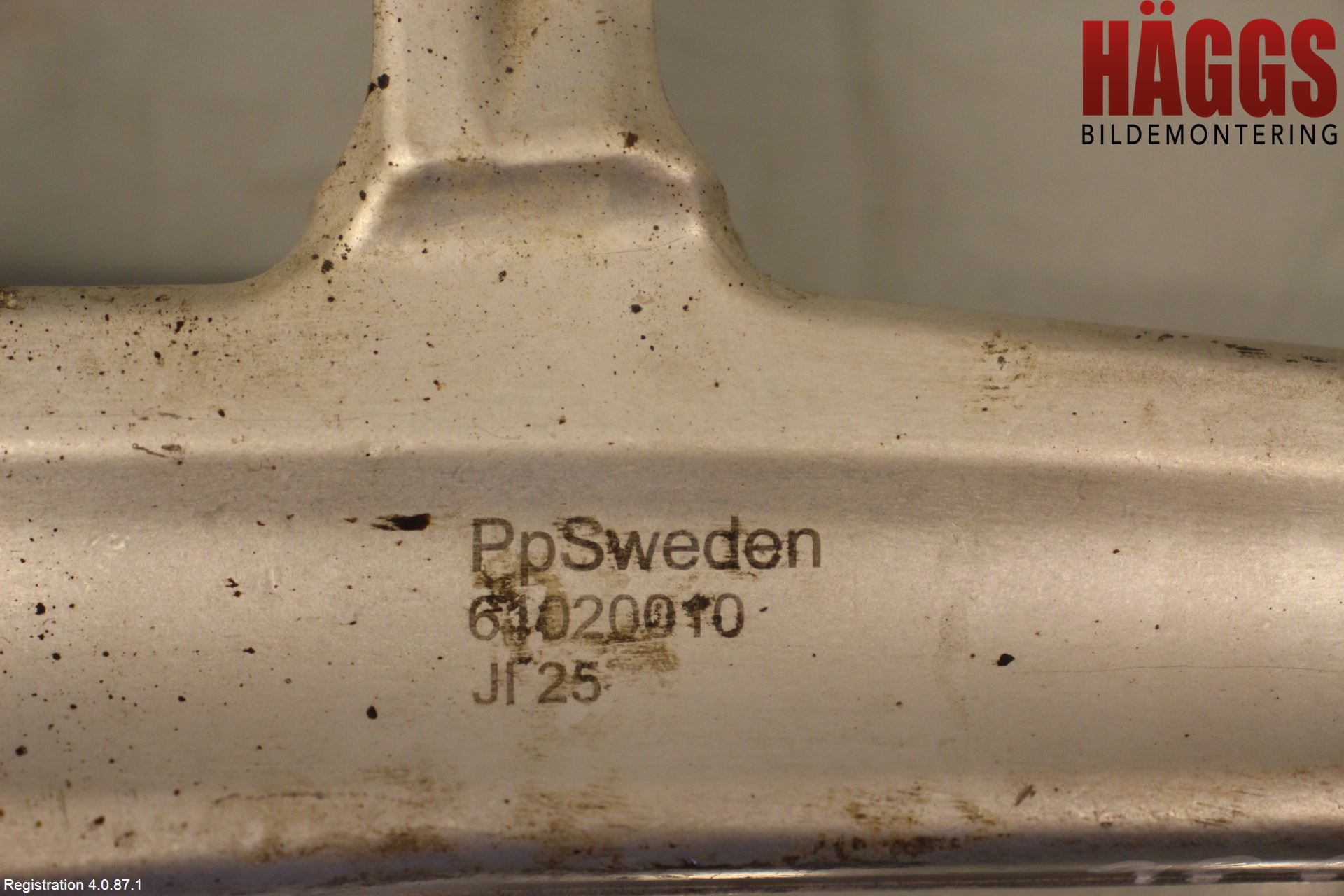 Volkswagen VW PASSAT 01-05 Bärarm Fram Undre Vä