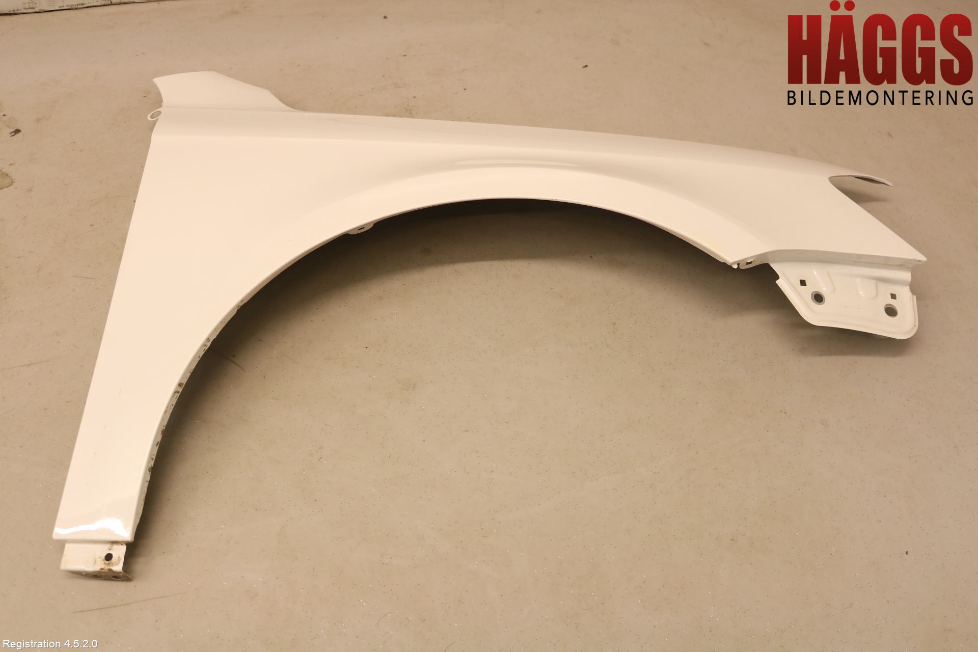 Ford FOCUS 11-14 Skärm Fram Höger