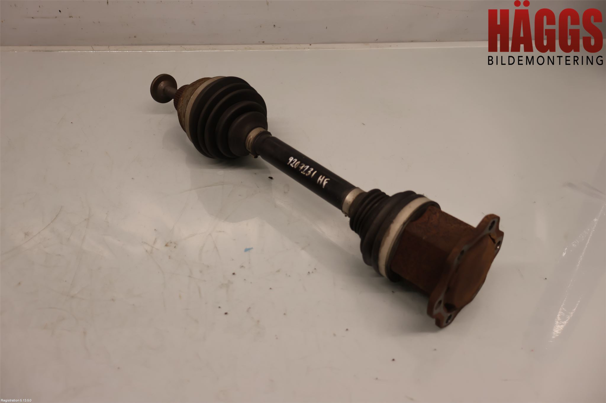 Audi A4/S4 08-11 Drivaxel Fram Höger