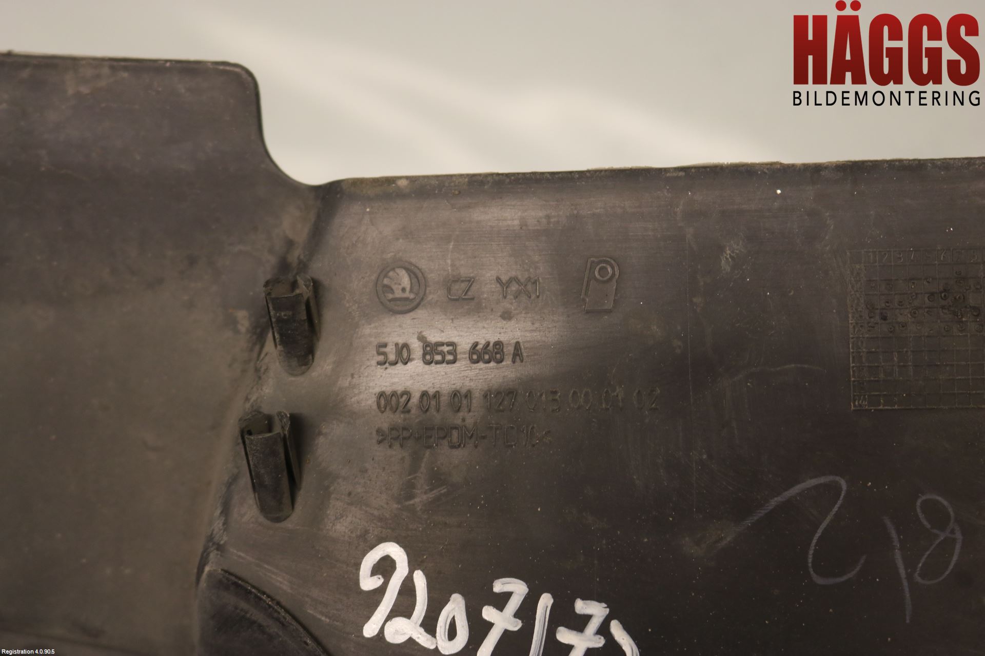 Skoda FABIA 07-14 Grill Komp