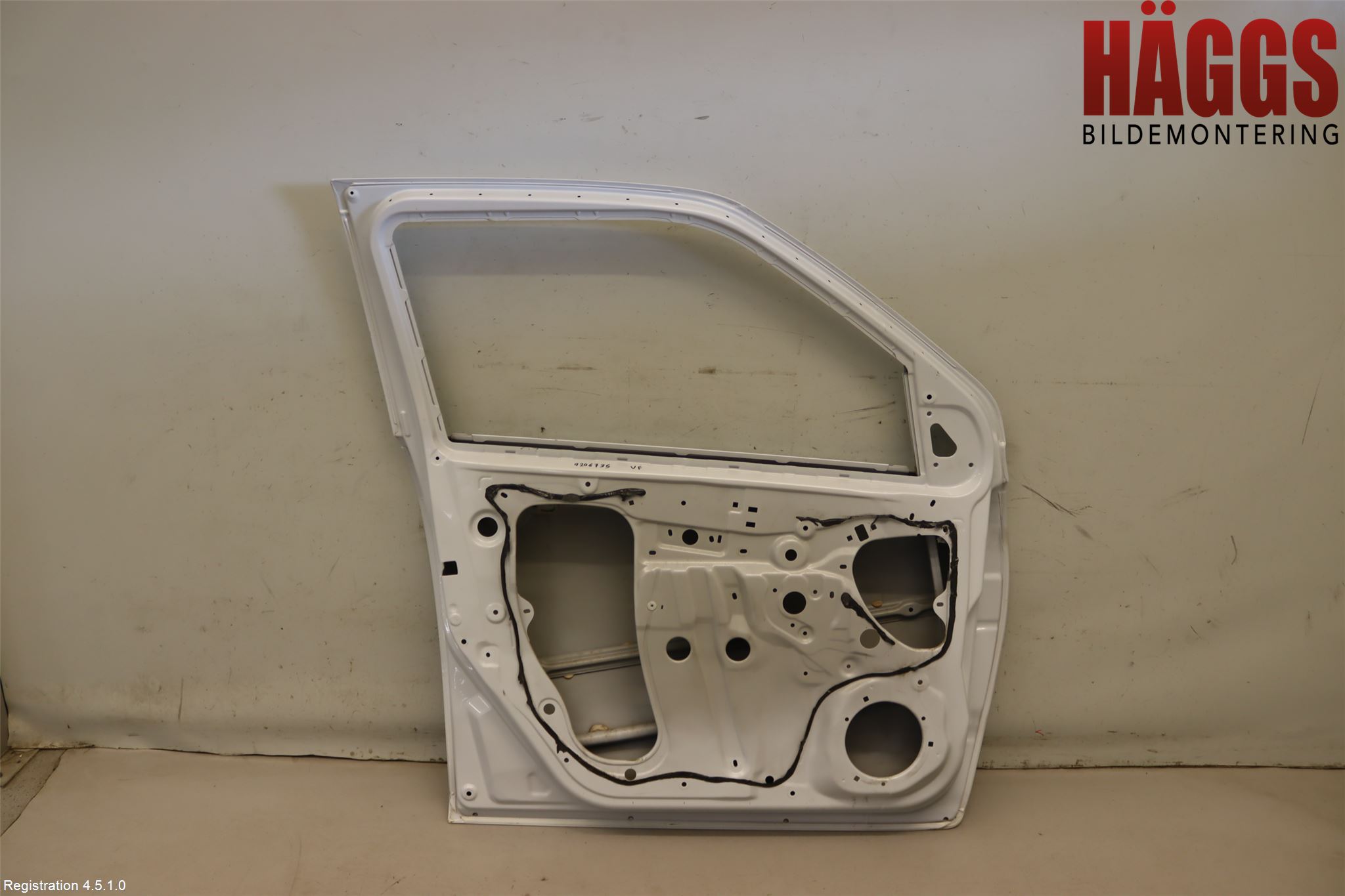 Suzuki SWIFT 11-16 Dörr Fram Vänster