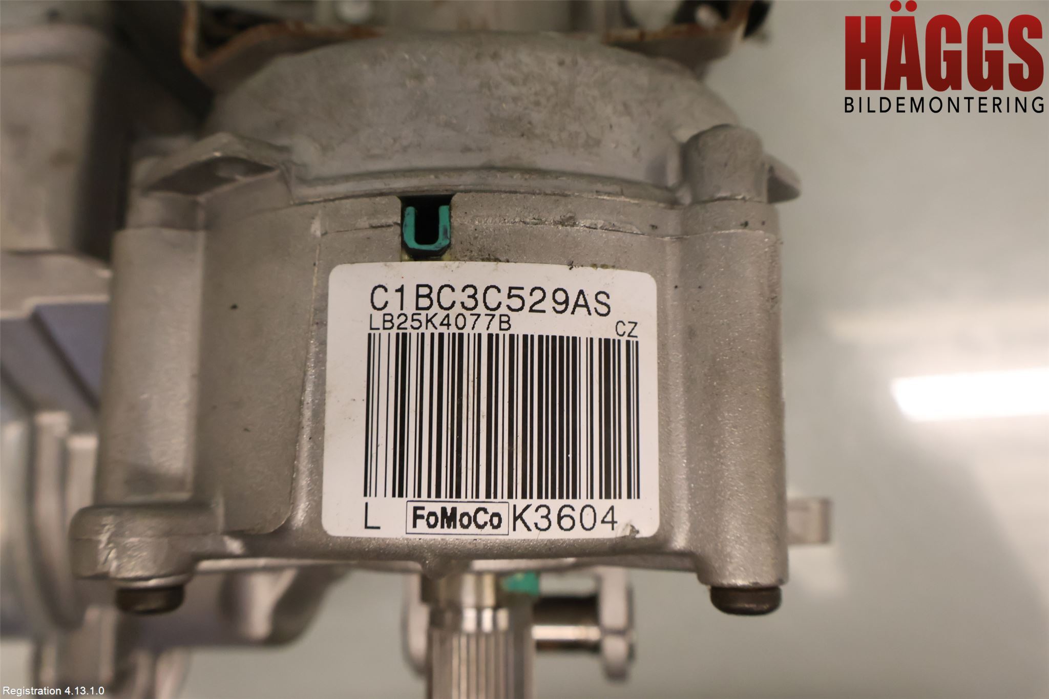 Ford FIESTA 13-17 Rattaxelagg Med Inb Servo