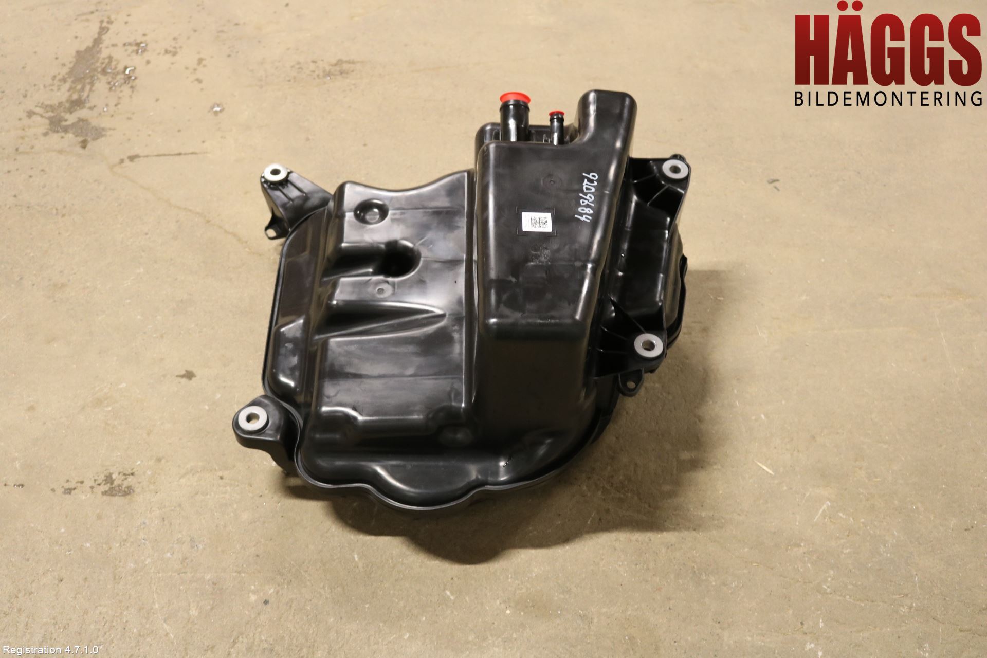 Audi A6 F2/C8 19- Adblue Tank