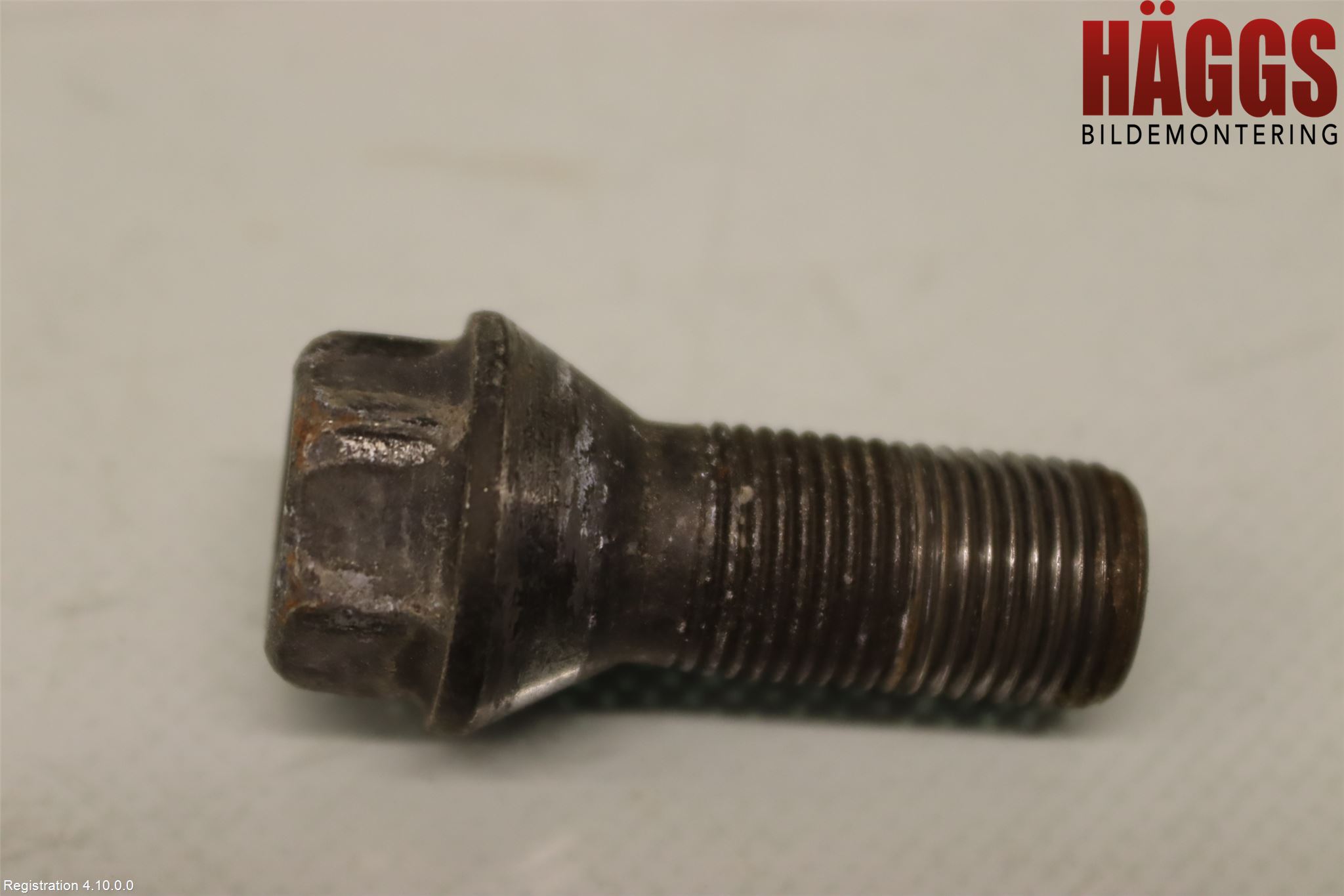 BMW 5 G30/G31/F90 17-23 Hjulmutter-Bult-Sats