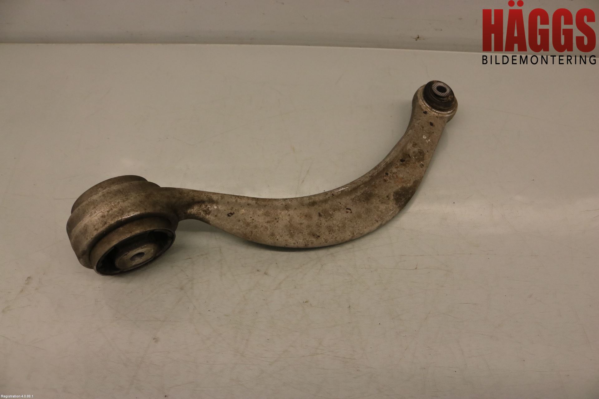 Jaguar XF 08-15 Bärarm Fram Undre Hö