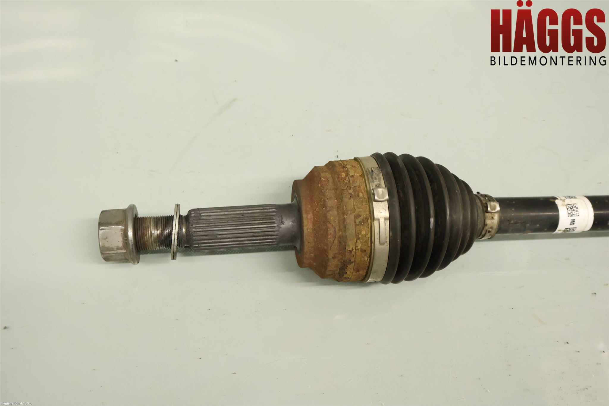 Tesla MODEL S 13- Drivaxel Fram Höger