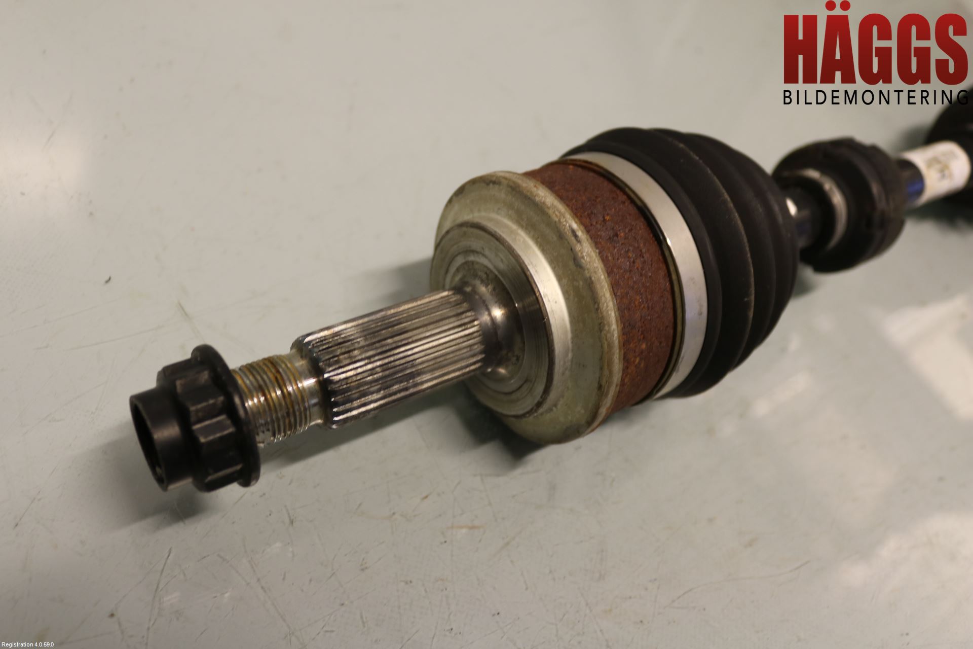 Toyota AURIS 13-19 Drivaxel Fram Vänster