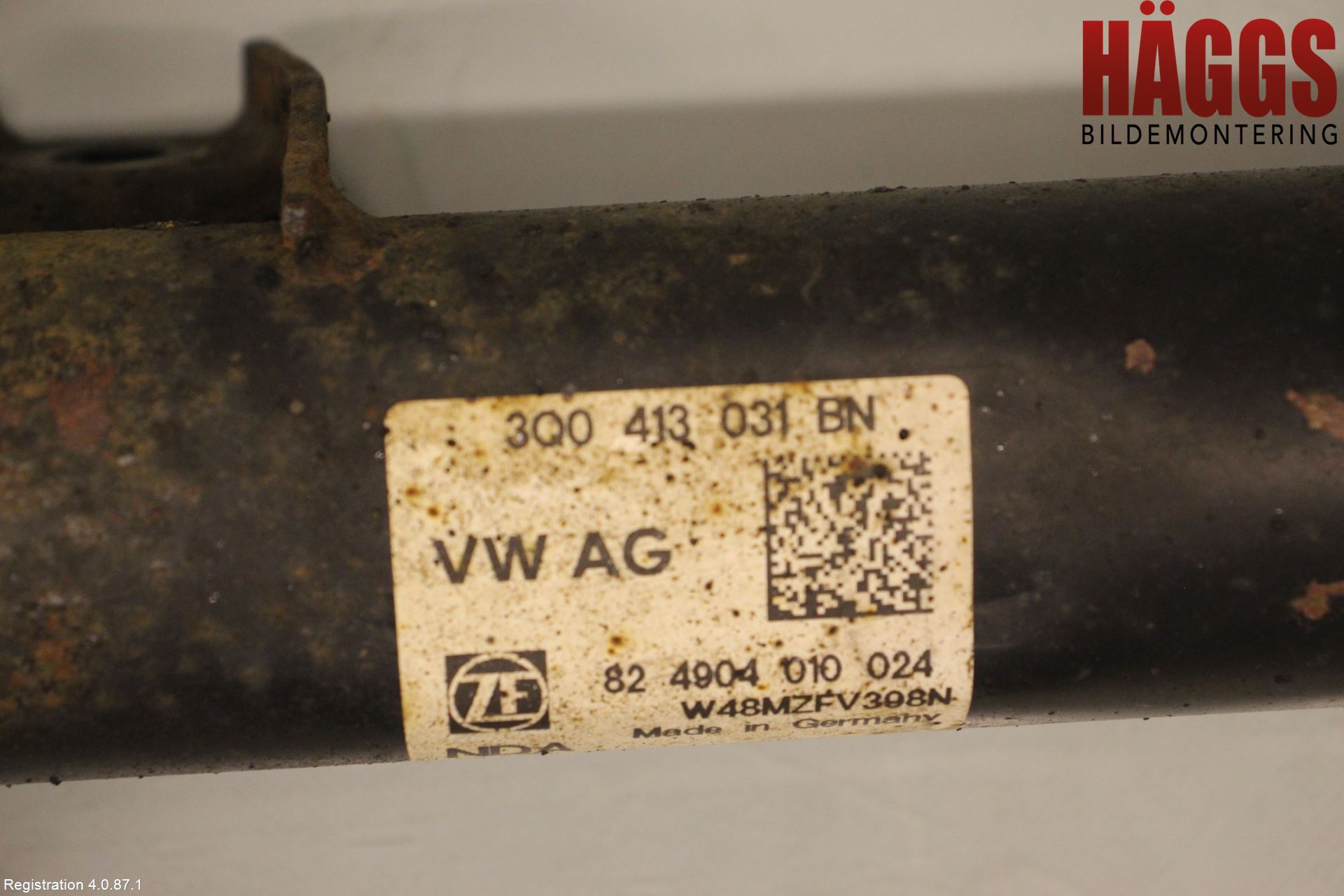 Volkswagen VW PASSAT 15-19 Fjäderben Fram Vänster
