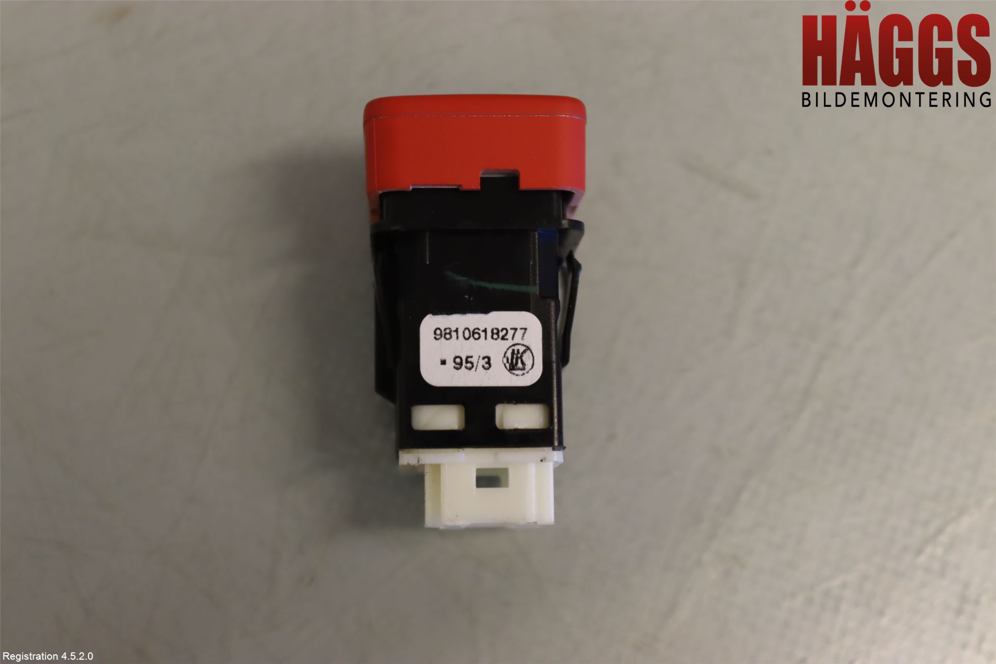 Peugeot 408 22- Strömställare Baklucka