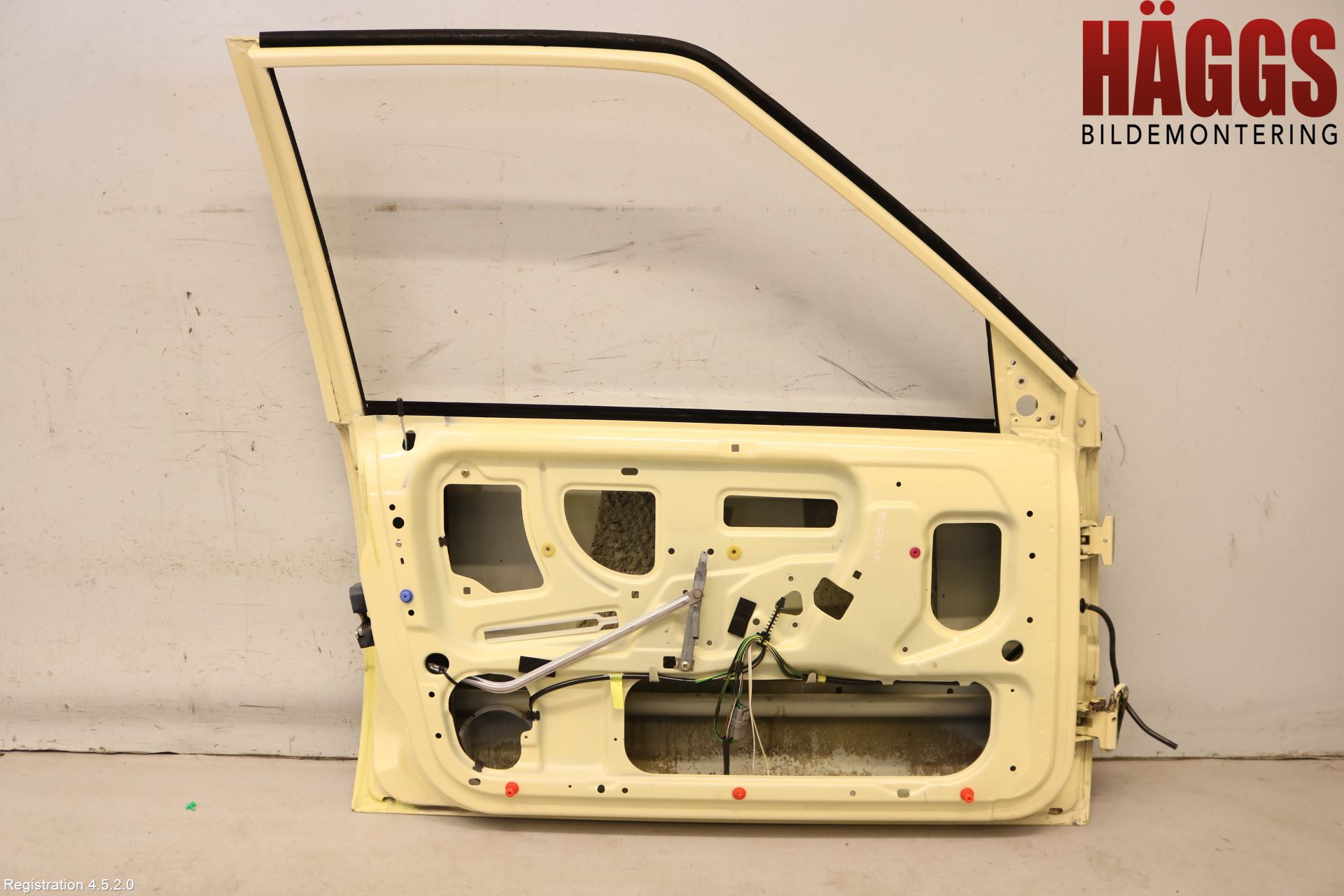 Volvo 740 84-87 Dörr Fram Vänster