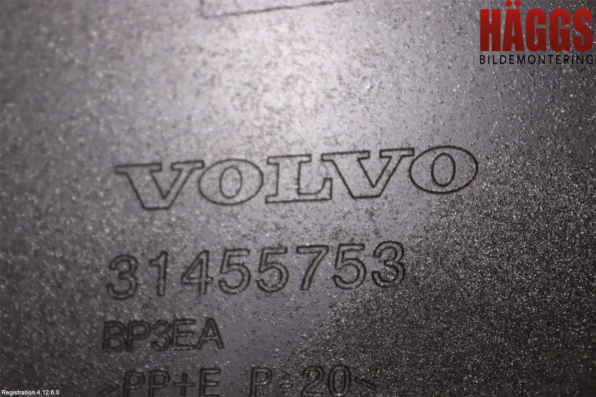 Volvo V60 CROSS COUNTRY 19- Stötfångarbeklädnad Bak