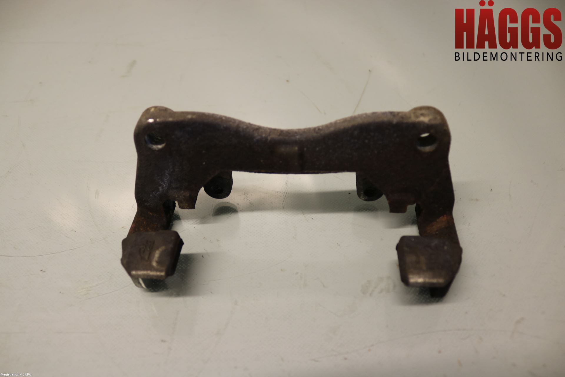 Toyota YARIS XP130 15-20 Bromsokshållare