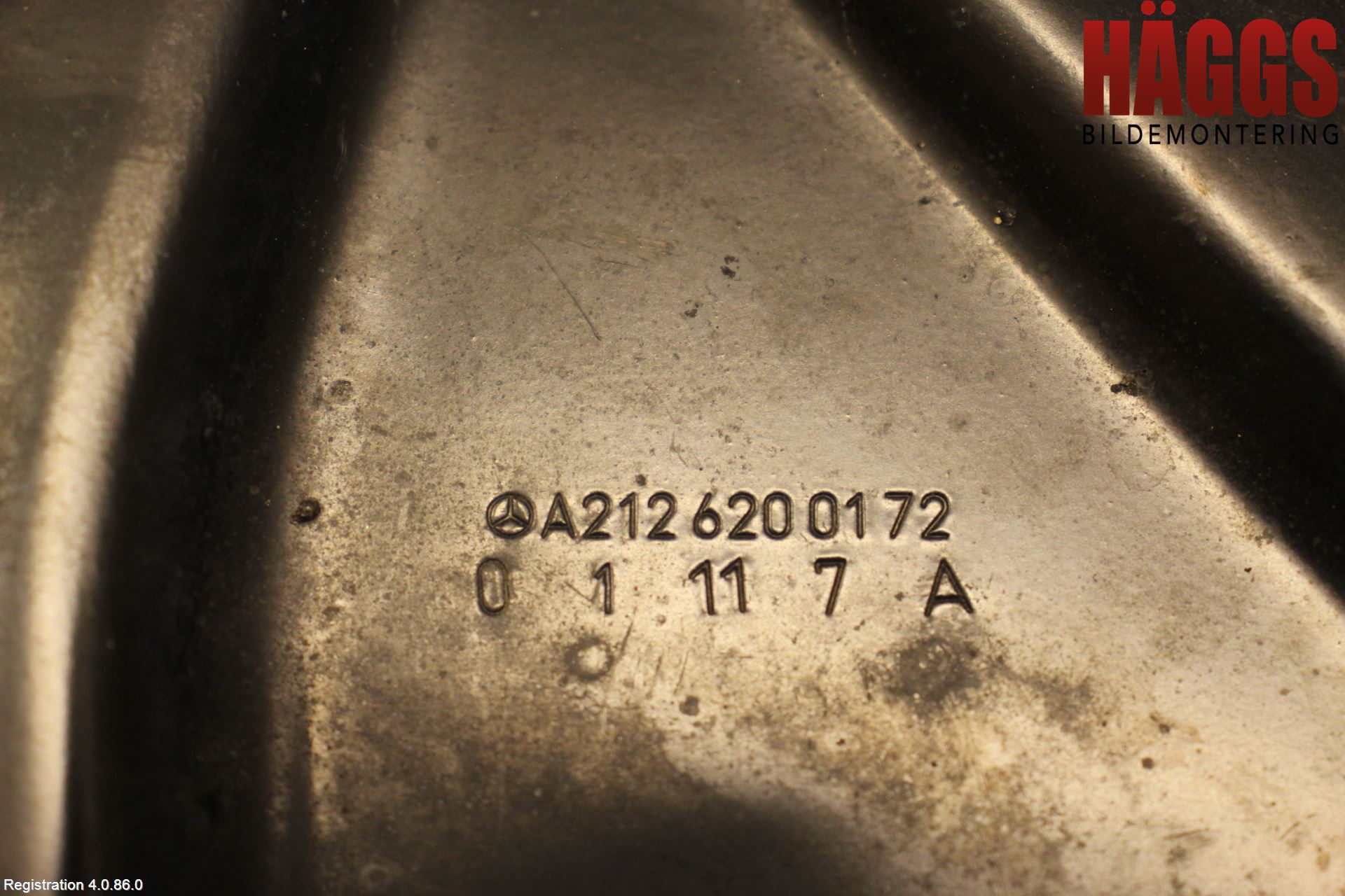 Mercedes-Benz MB E-KLASS (W212) 09-16 Front Huvlåsplåt-Balk