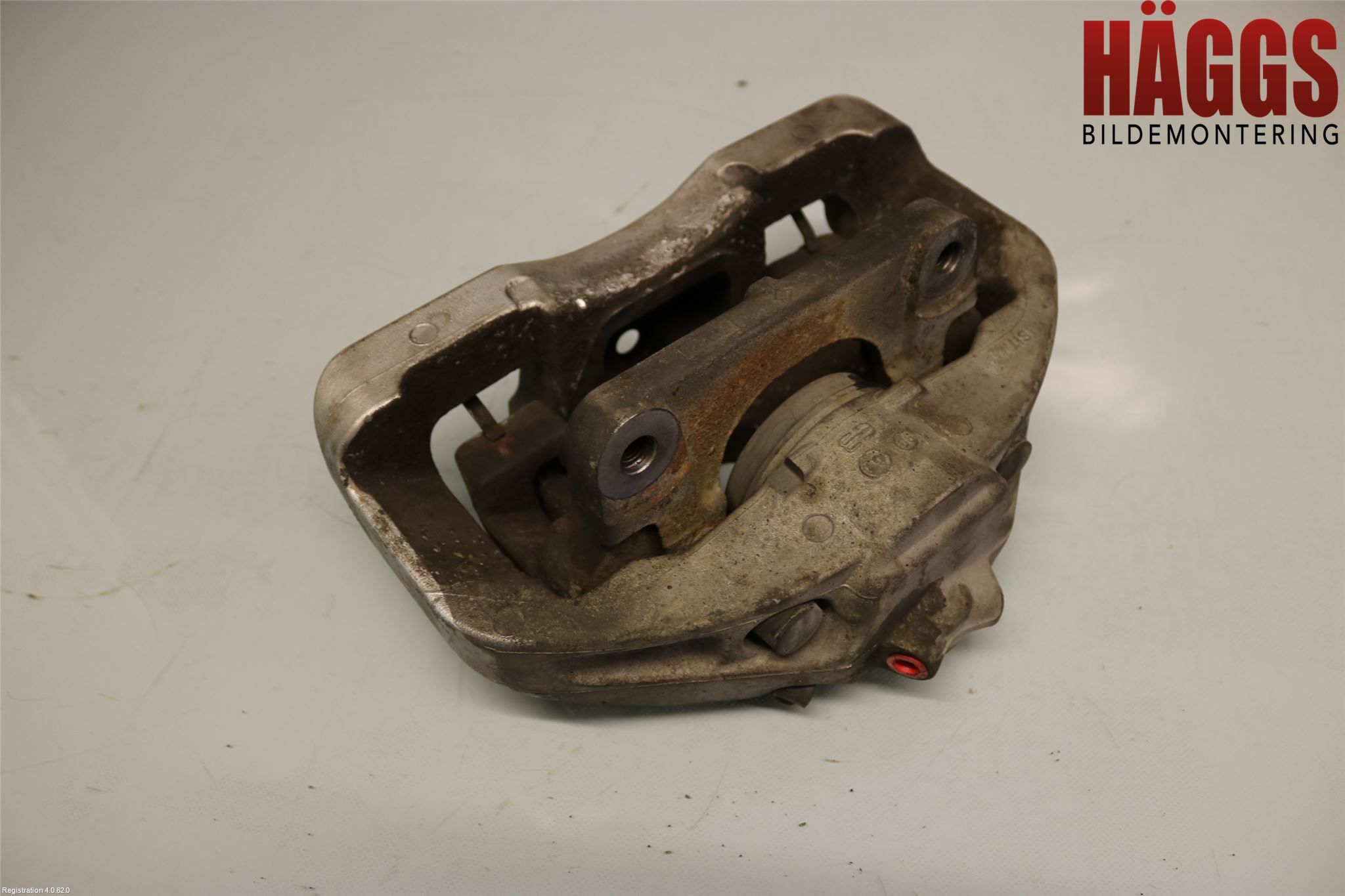 BMW 5 F10/F11/F18 09-17 Bromsok Fram Vänster