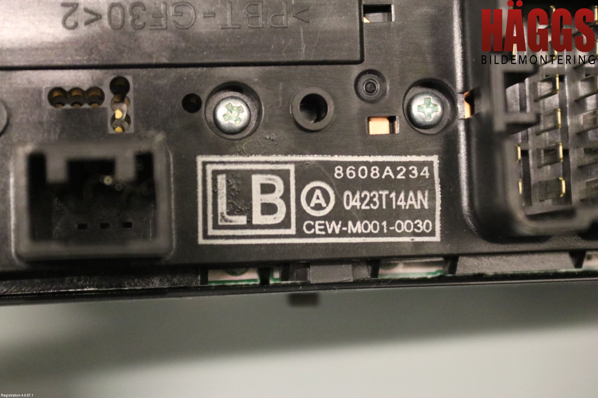 Mitsubishi SPACE STAR 13- Strömställare Elhiss