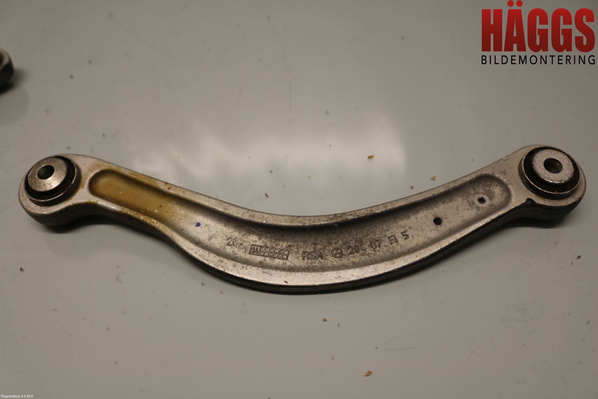 Mercedes-Benz MB E-KLASS (W212) 09-16 Bärarm Bak Övre Vänster