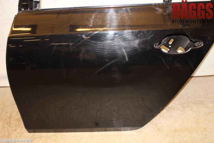 BMW 5 E60/61 Sed/Tou 02-10 Dörr Bak Vänster