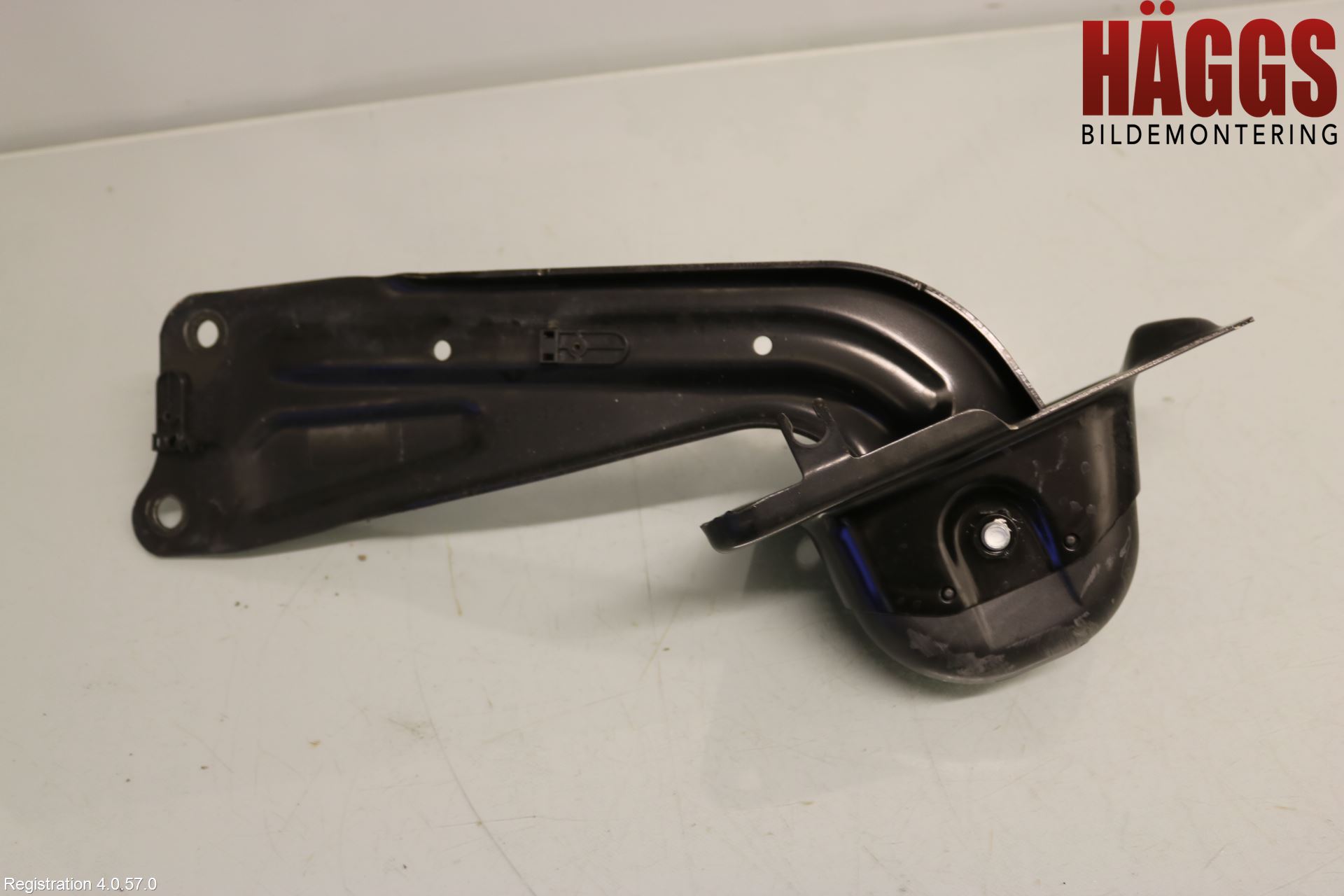 Volkswagen VW TIGUAN 16-24 Bärarm Bak Höger