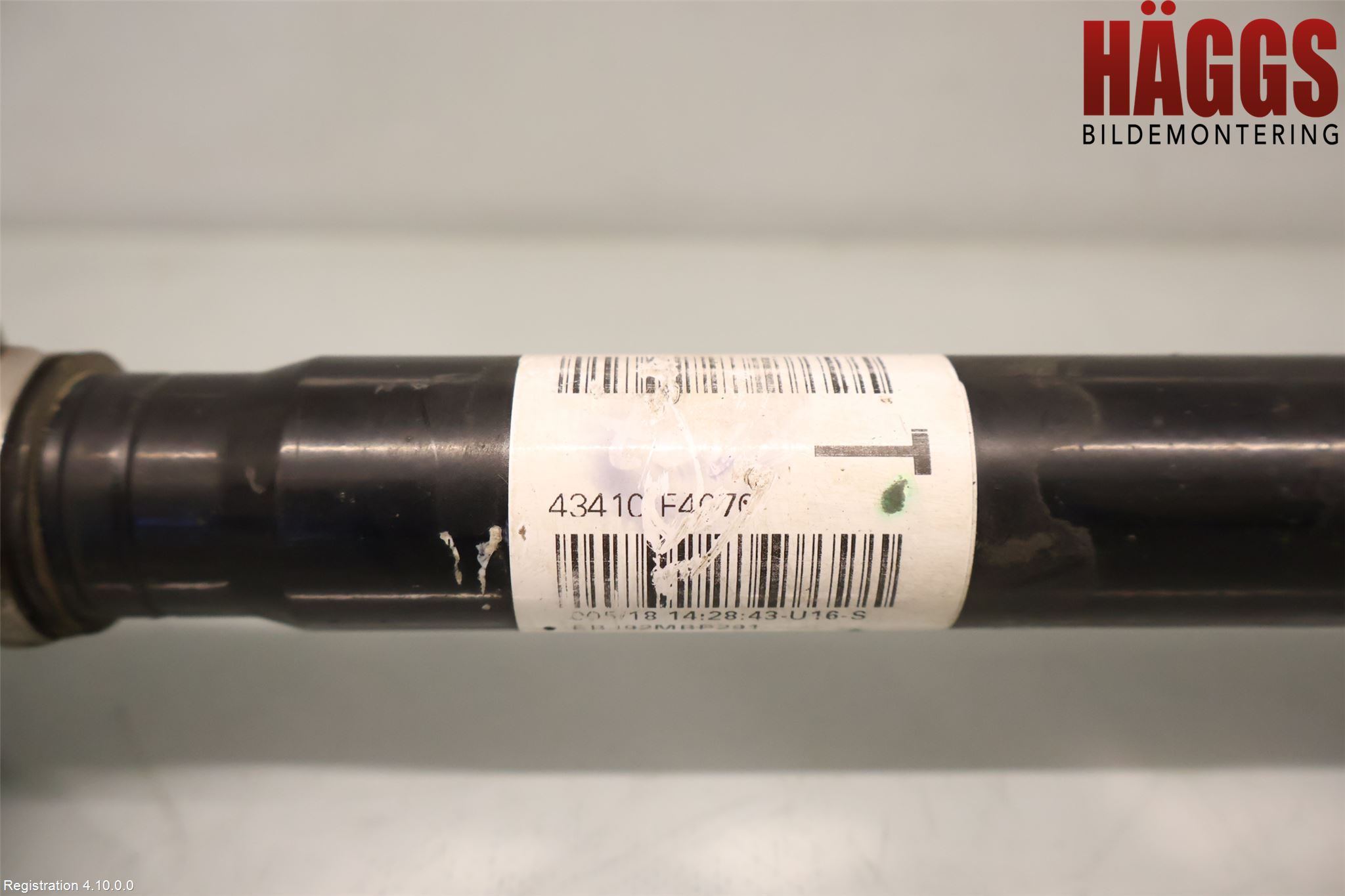 Toyota C-HR 16-23 Drivaxel Fram Höger