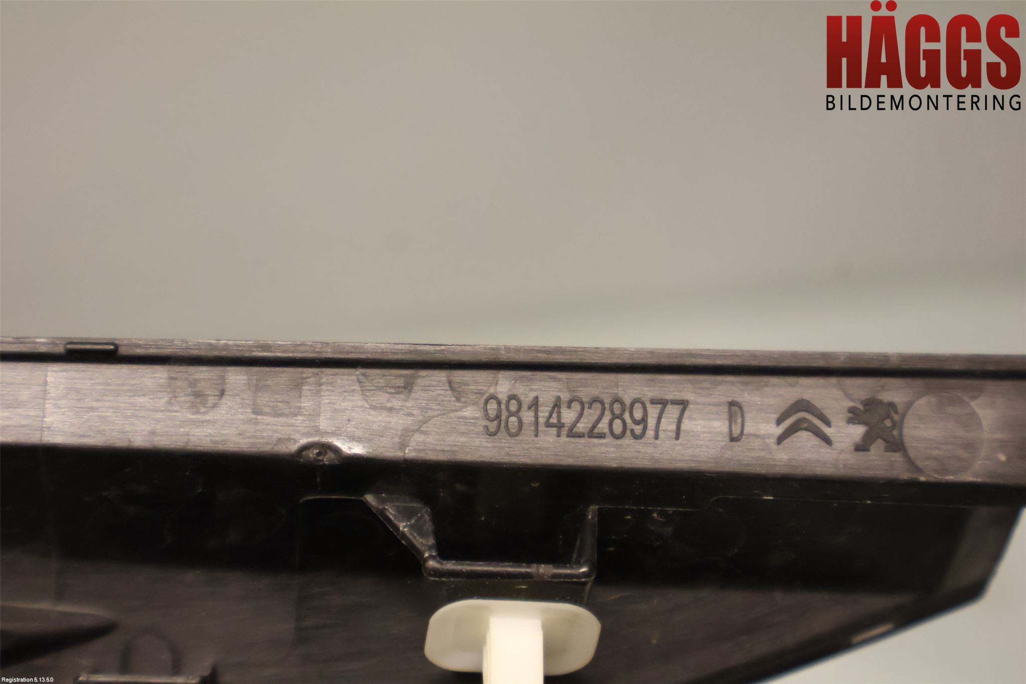 Peugeot 3008 17-24 List Framskärm Hö