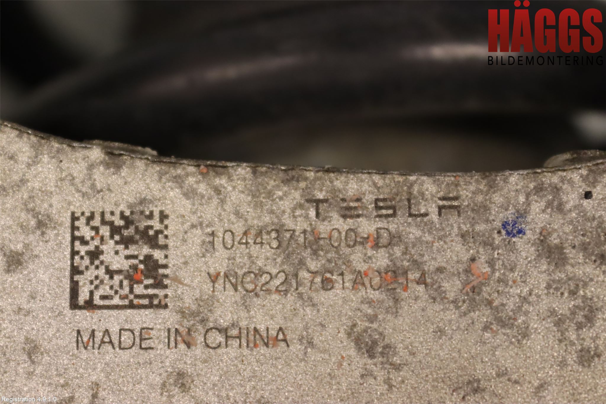 Tesla MODEL 3 17- Fjäderben Fram Vänster