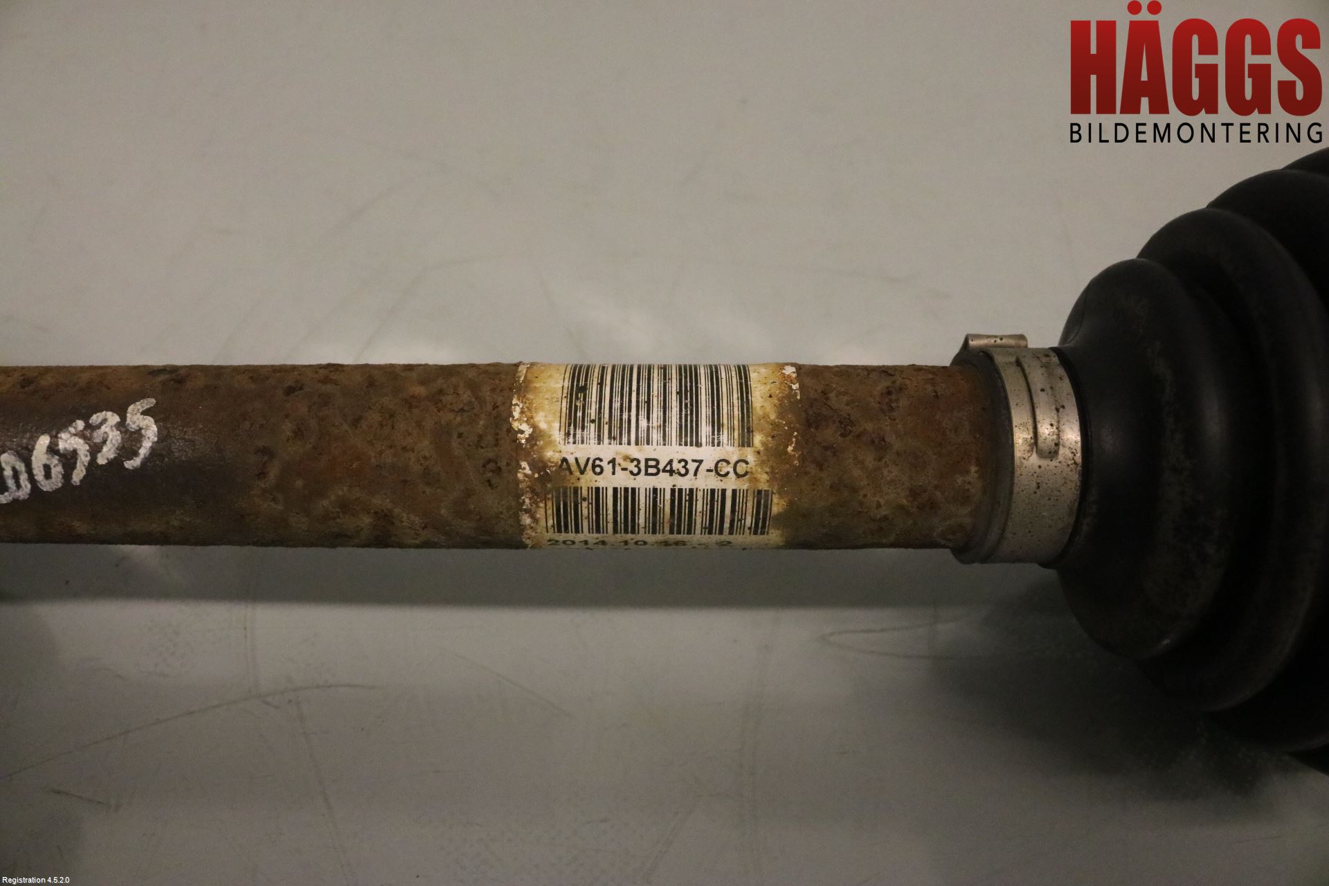 Ford FOCUS 15-18 Drivaxel Fram Vänster