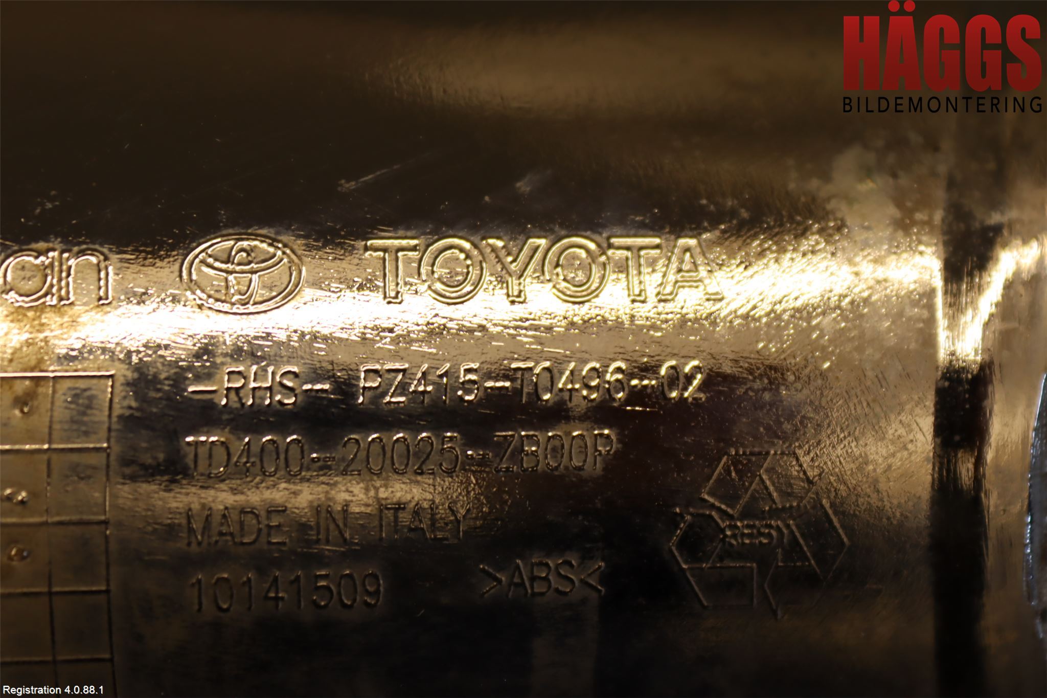 Toyota AVENSIS 09-15 Dimljussarg Fram