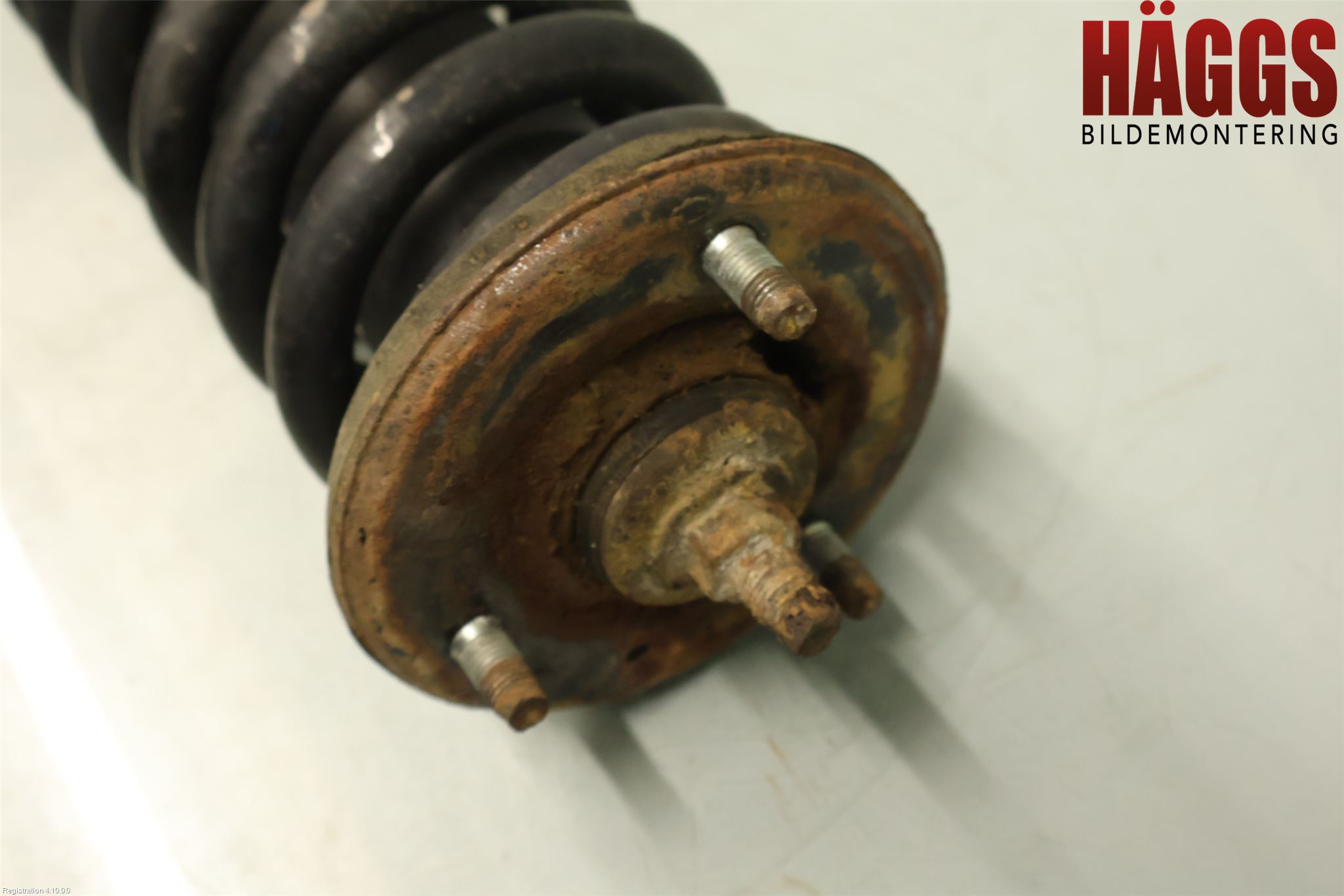 Nissan NAVARA 05-16 Fjäderben Fram Höger