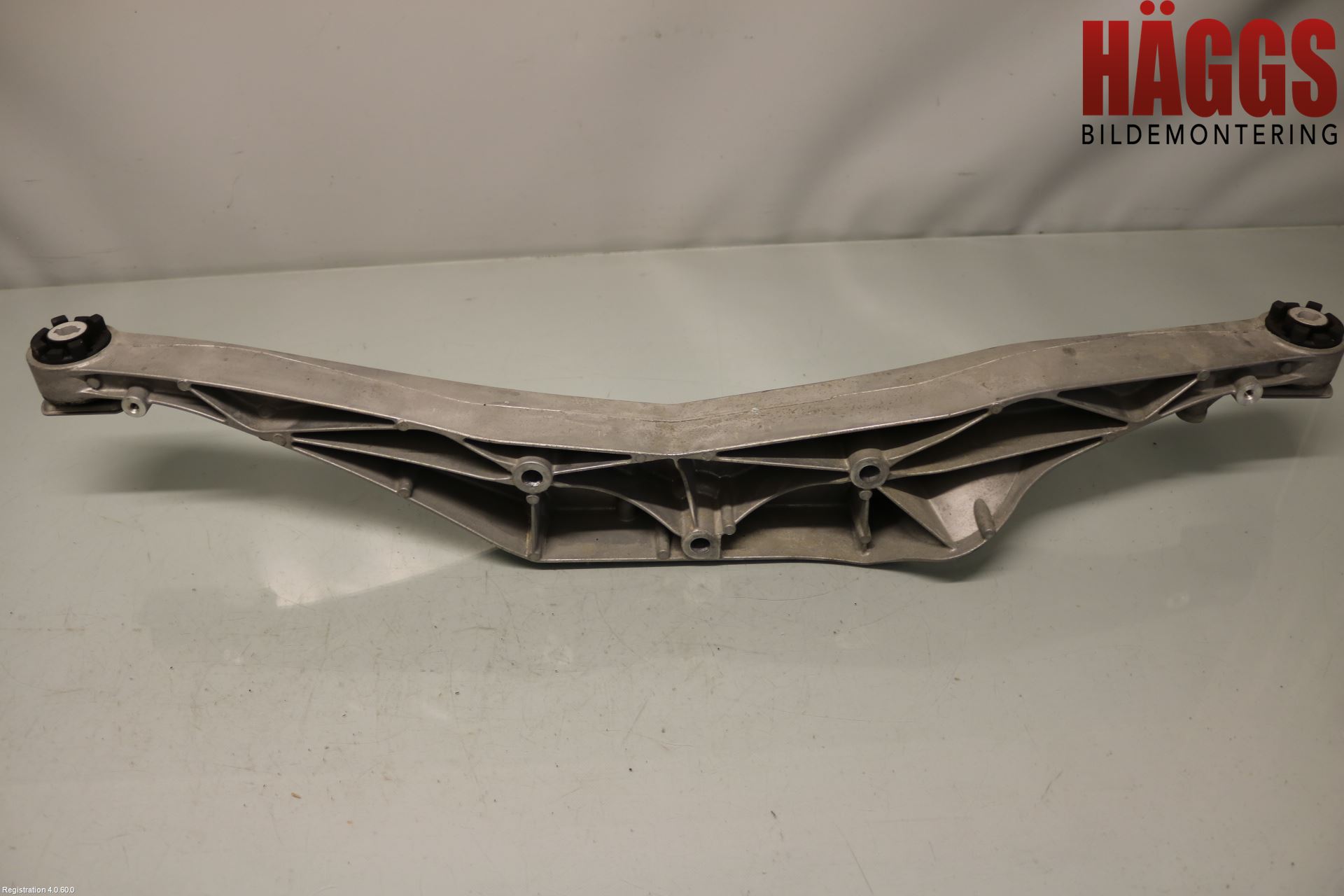 Mini COUNTRYMAN F60 17-23 Bakaxelbalk