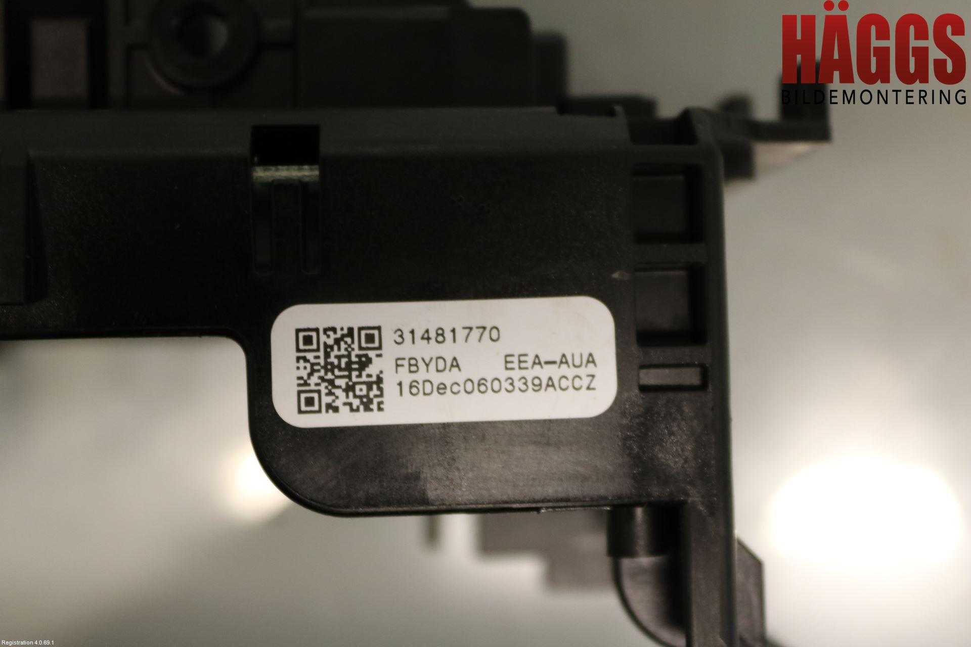 Volvo V60 CROSS COUNTRY 16-18 Spak Konsoll-Fäste