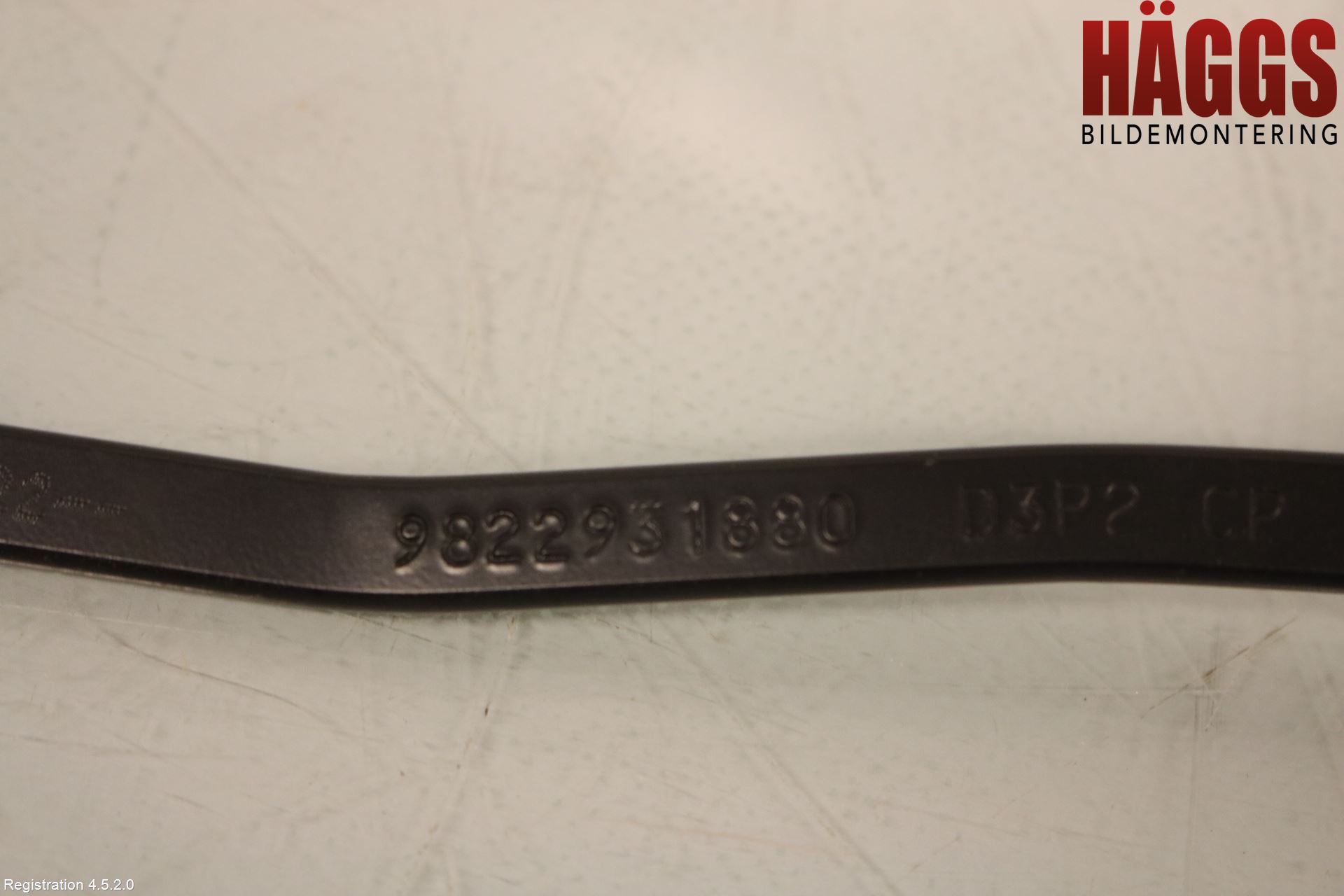 Peugeot 2008/E-2008 20- Torkararm Armar Vindruta