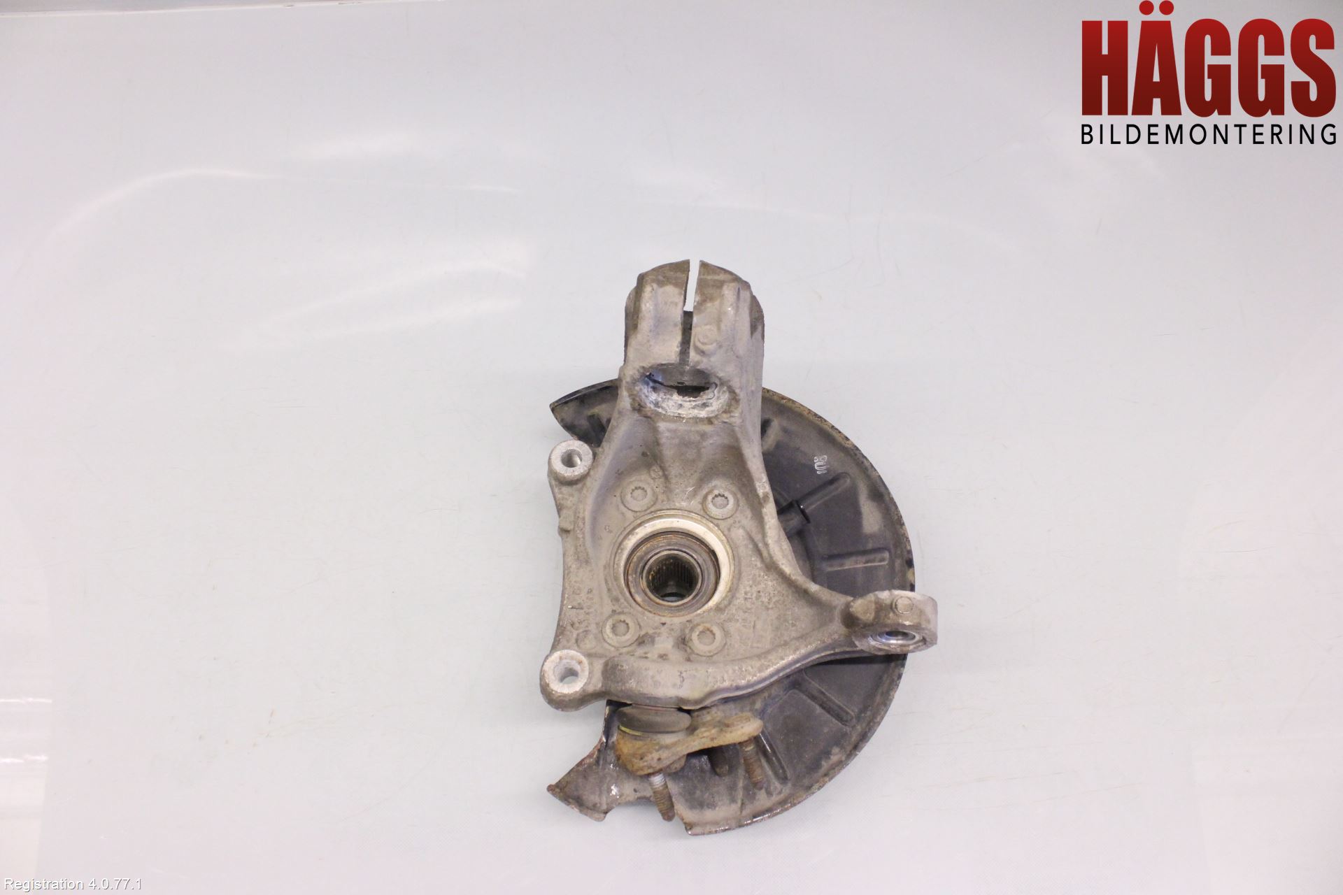 Volkswagen VW PASSAT 11-14 Styrspindel Lagerhus Hö