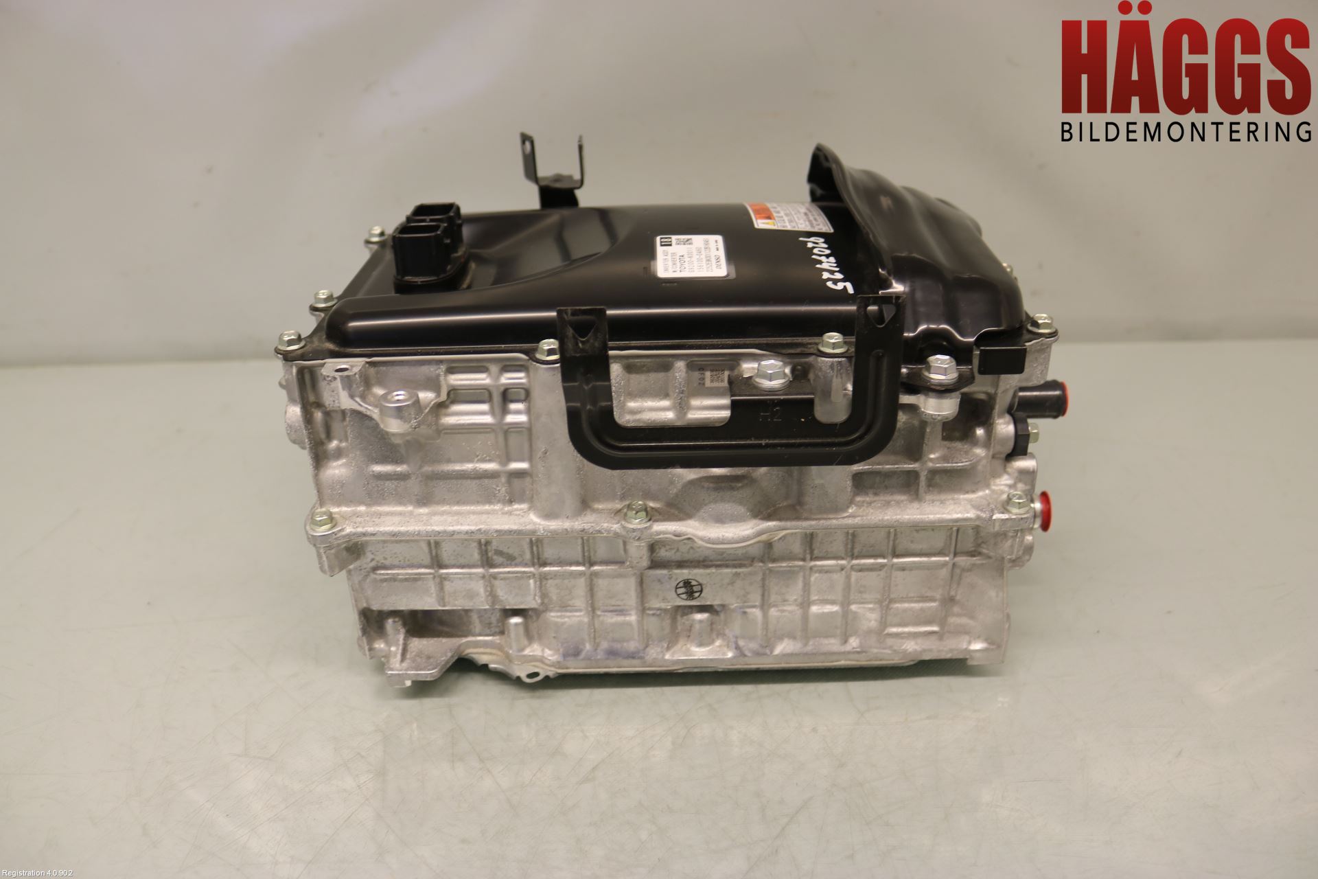 Toyota YARIS XP21 20- Inverter Hybrid