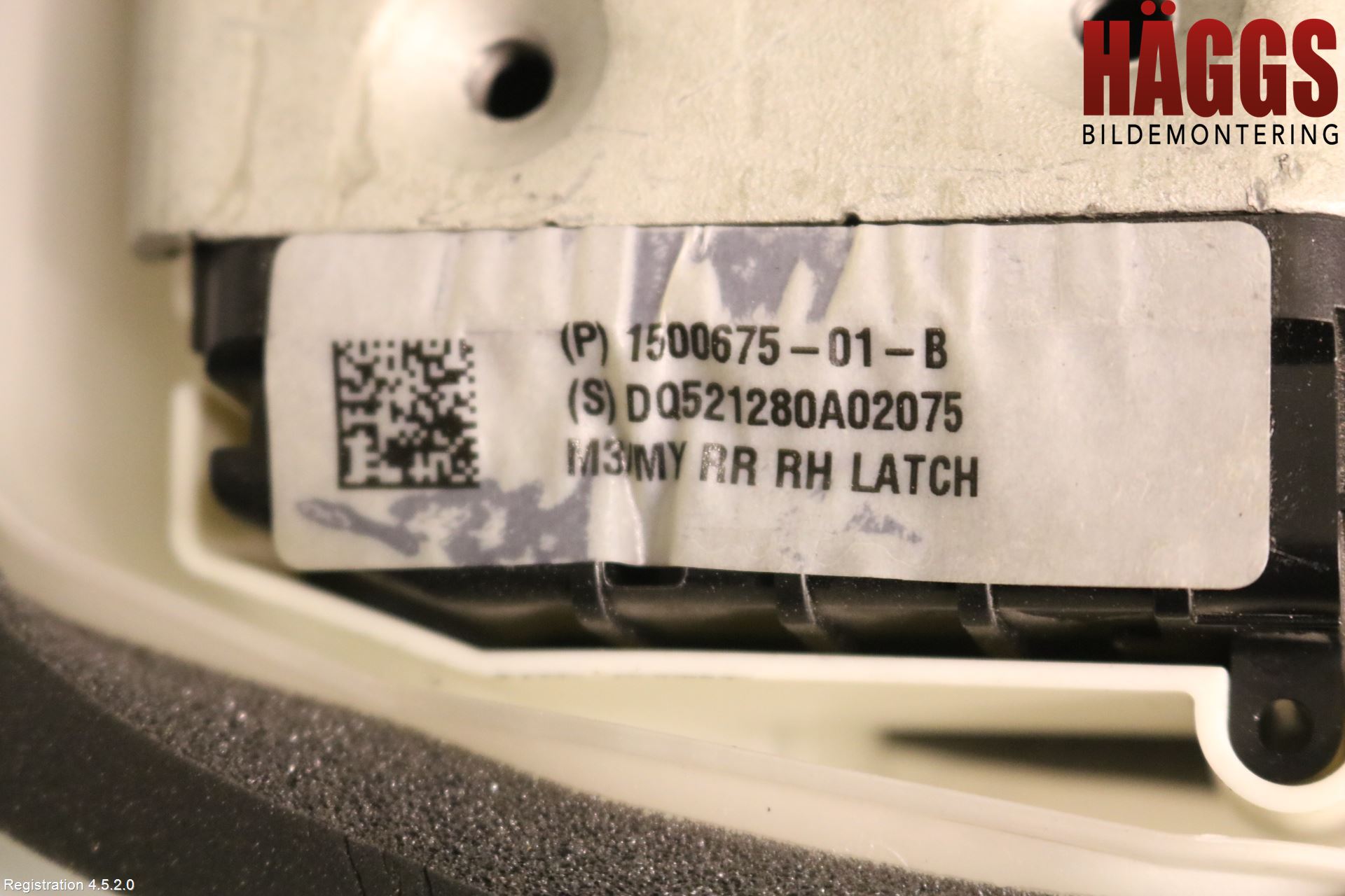 Tesla MODEL Y 21- Låskista-Dörrlås