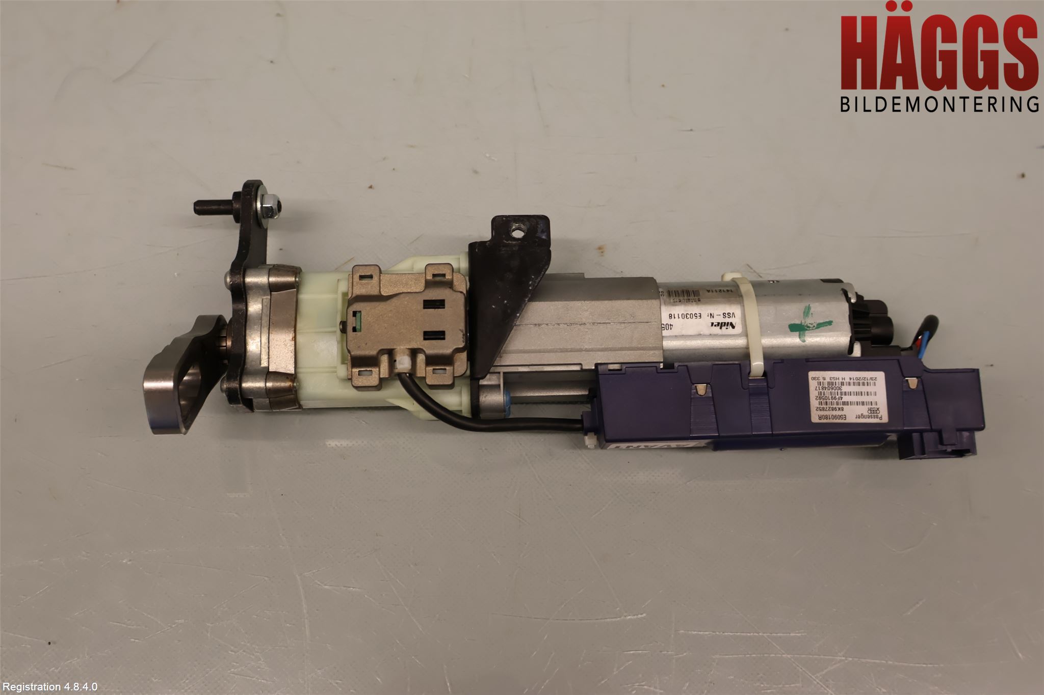 Audi A4 12-15 Bakluckeöppnare Automatisk