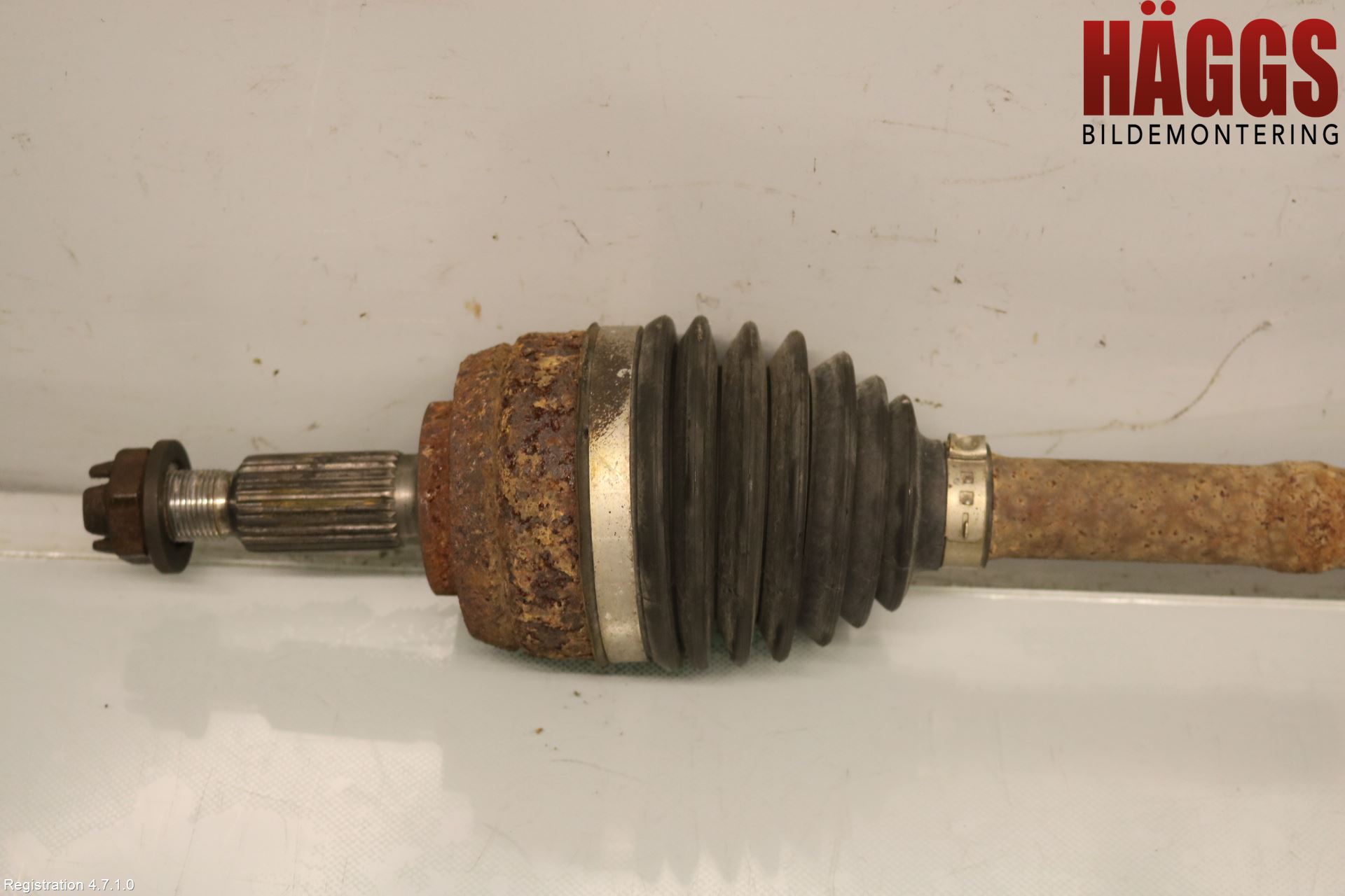 Dacia DUSTER 10-17 Drivaxel Fram Vänster