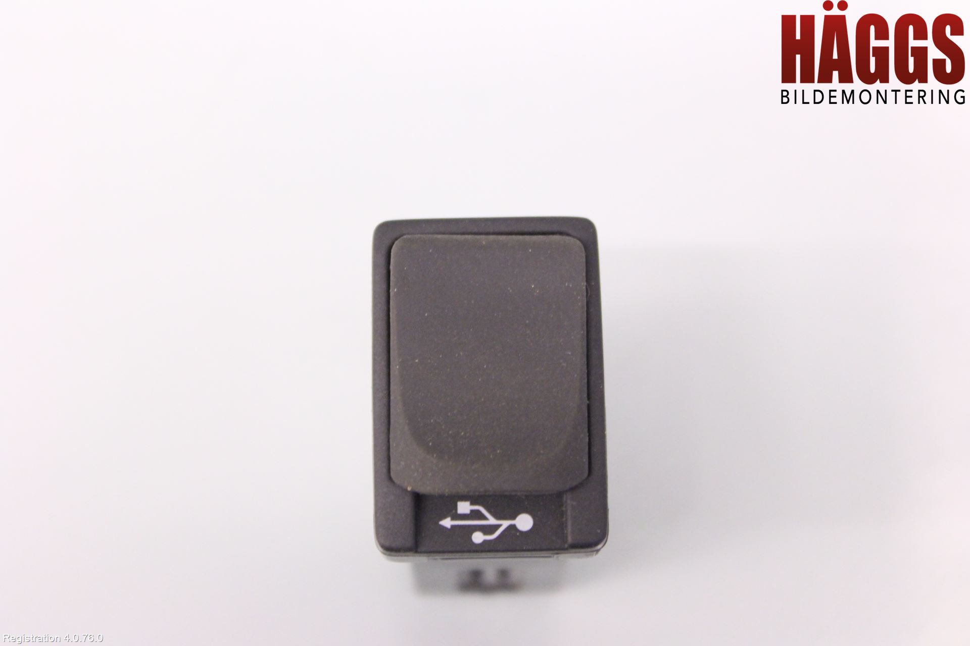 Toyota HILUX 16- Usb Connection