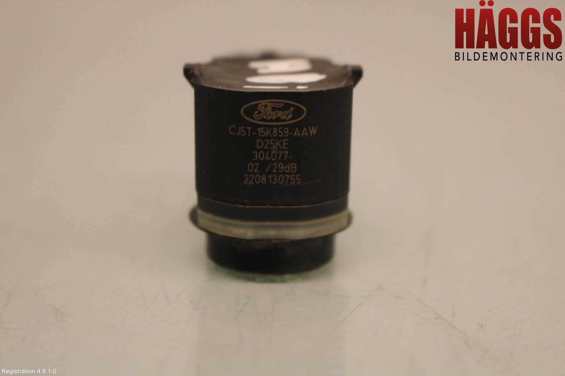 Ford KUGA 13-16 Parkeringshjälp Backsensor