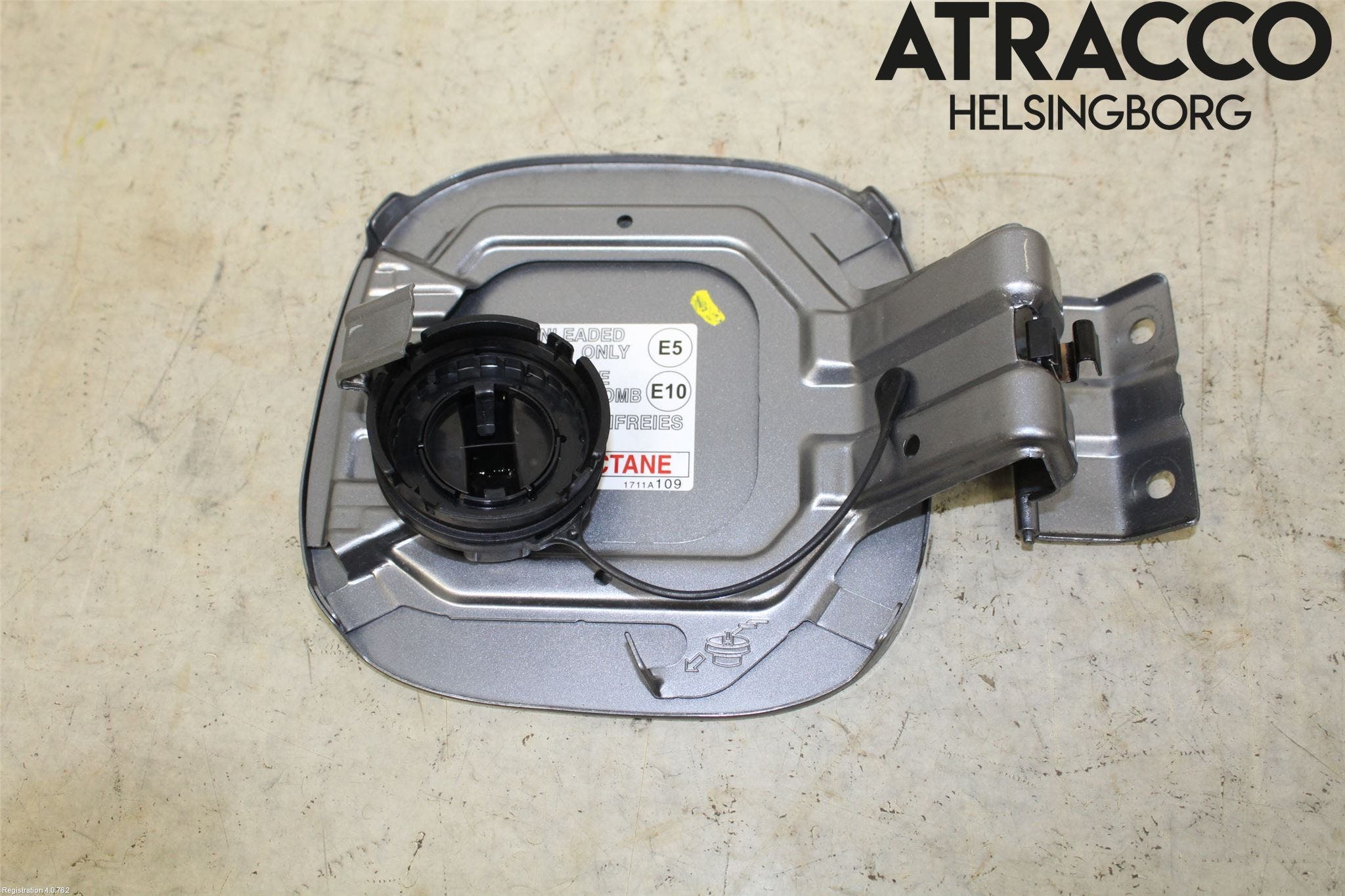 Mitsubishi OUTLANDER 13-21 Tanklucka