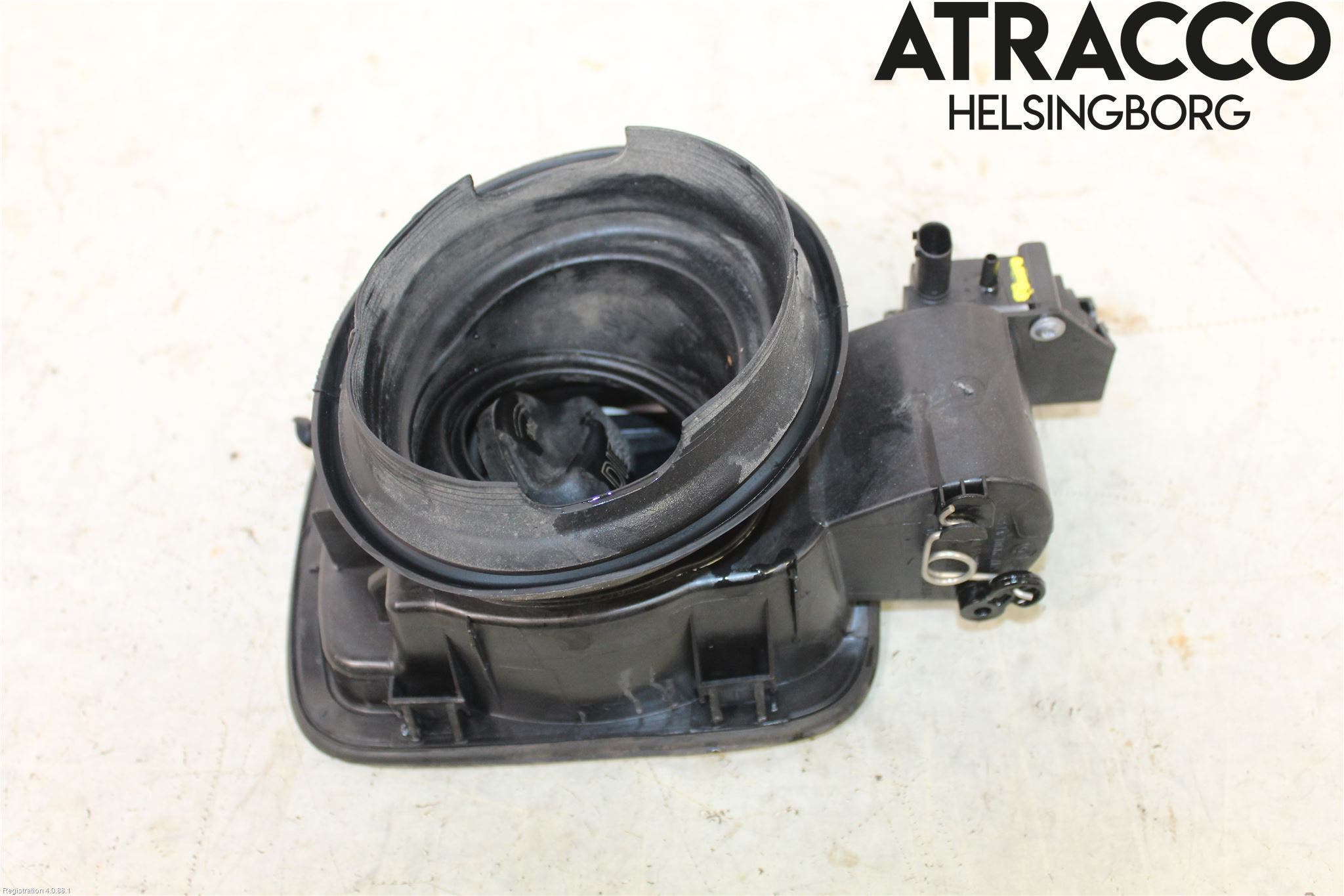 BMW X1 E84 10-15 Tanklucka