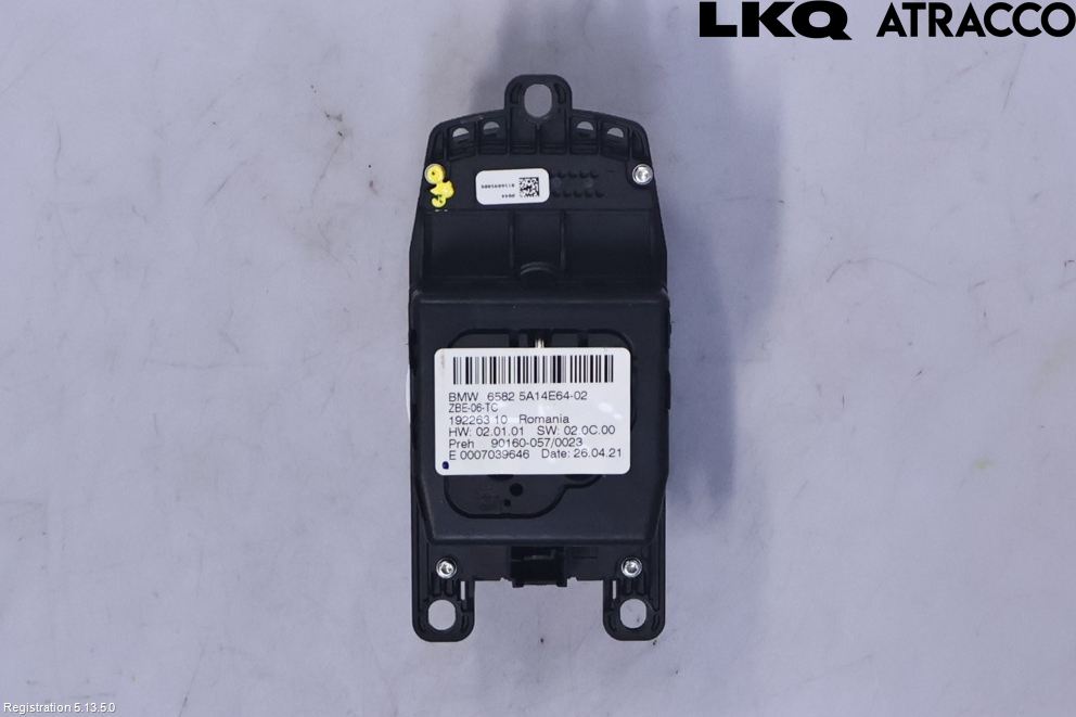 BMW 5 G30/G31/F90 17-23 Strömställare Färddator