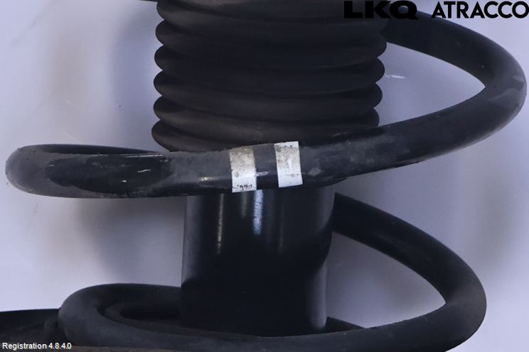 Nissan LEAF 18- Fjäderben Fram Höger