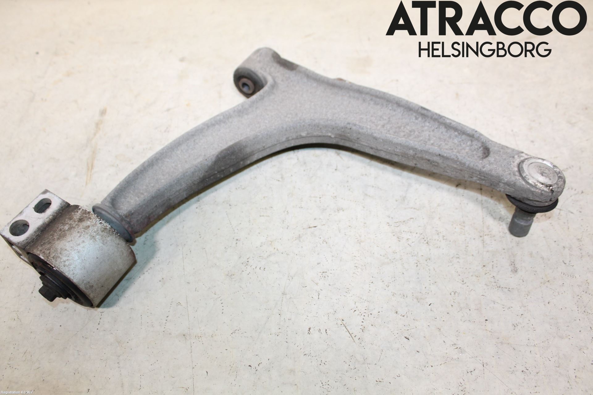 Saab 9-3 VER2/VER3 08-15 Bärarm Fram Undre Vä