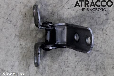 Toyota PRIUS+ ZVW40 12-20 Dörrgångjärn