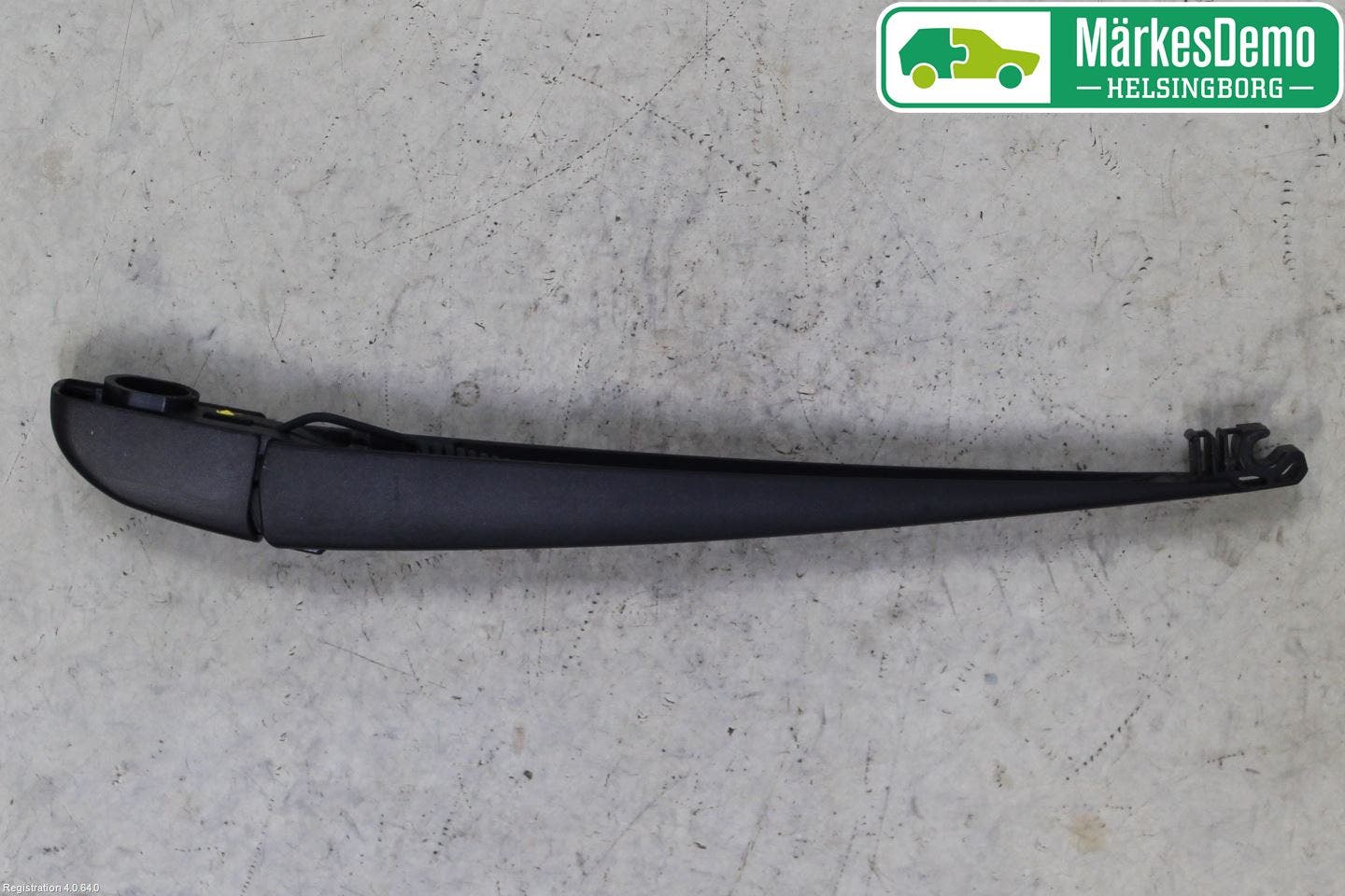 Toyota C-HR 16-23 Torkararm-Bakruta