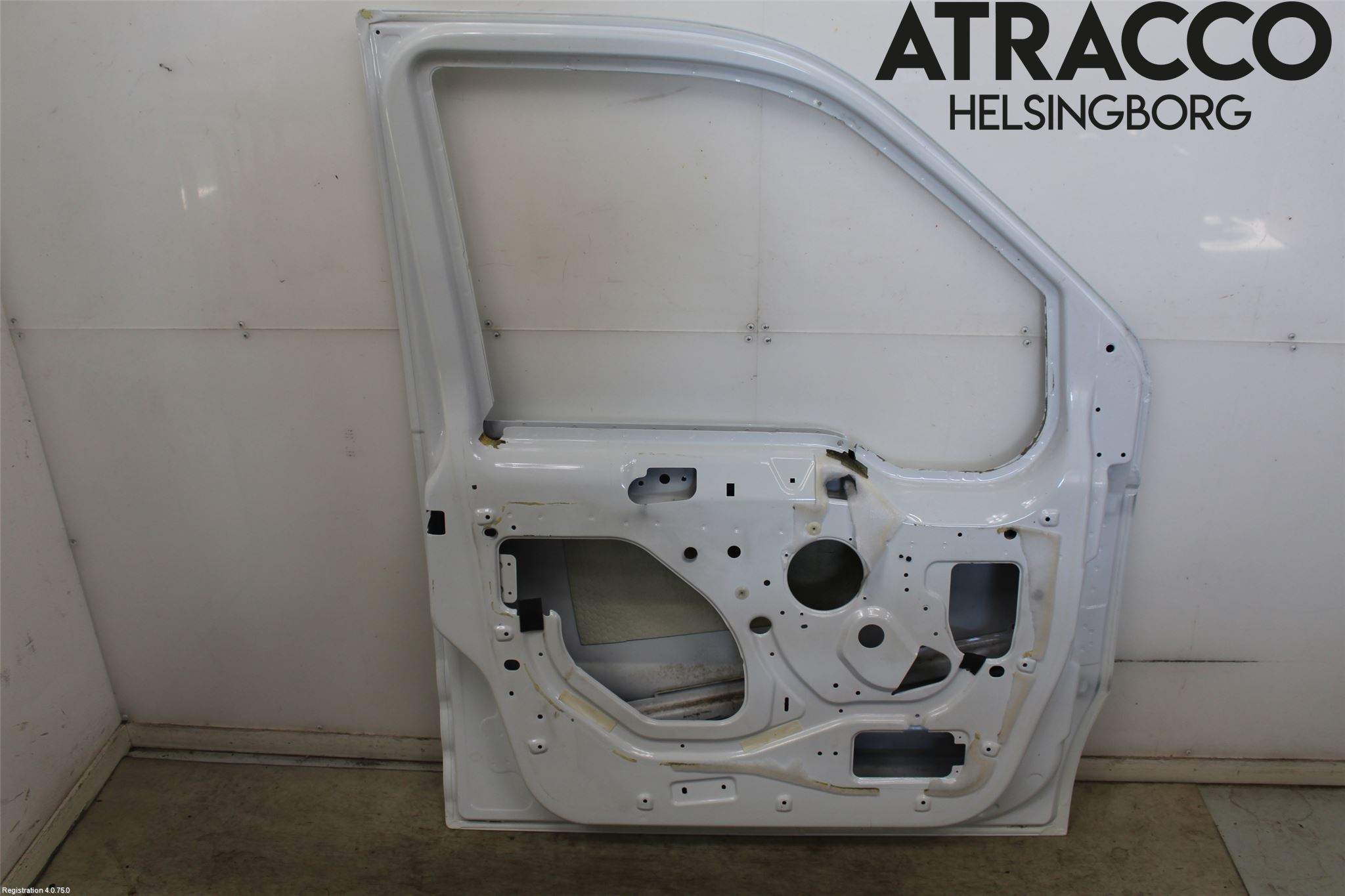 Ford TRANSIT CONNECT 09-13 Dörr Fram Vänster