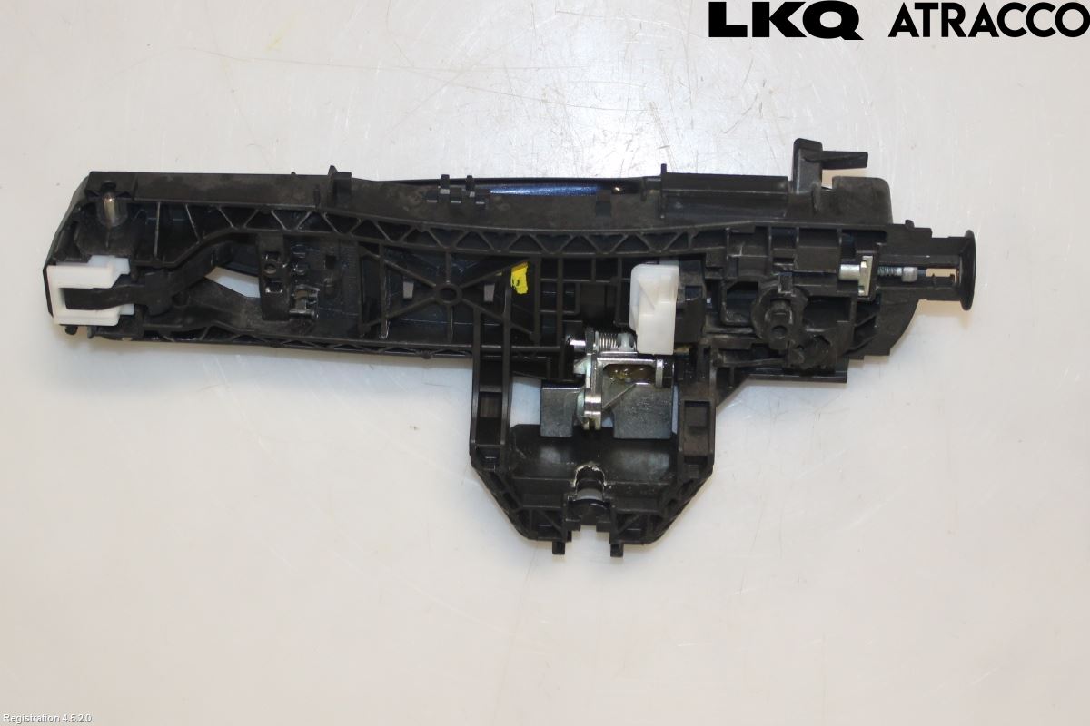 Mercedes-Benz MB C-KLASS (W204) 07-15 Dörrhandtag Yttre Hö