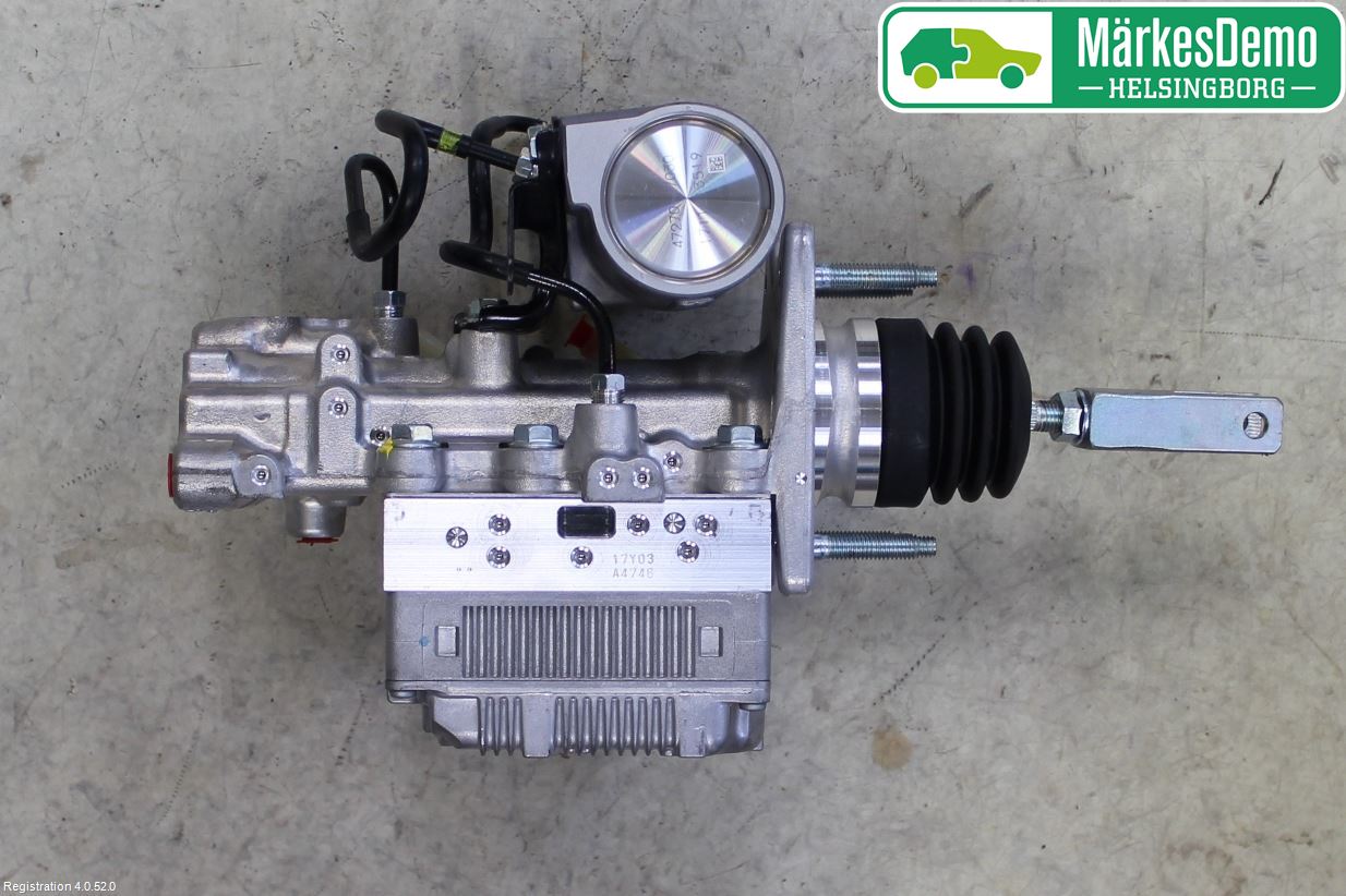 Toyota RAV4 13-18 Bromsservo