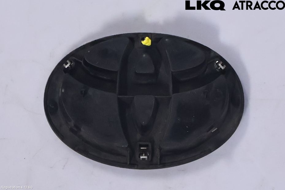 Toyota RAV4 13-18 Emblem